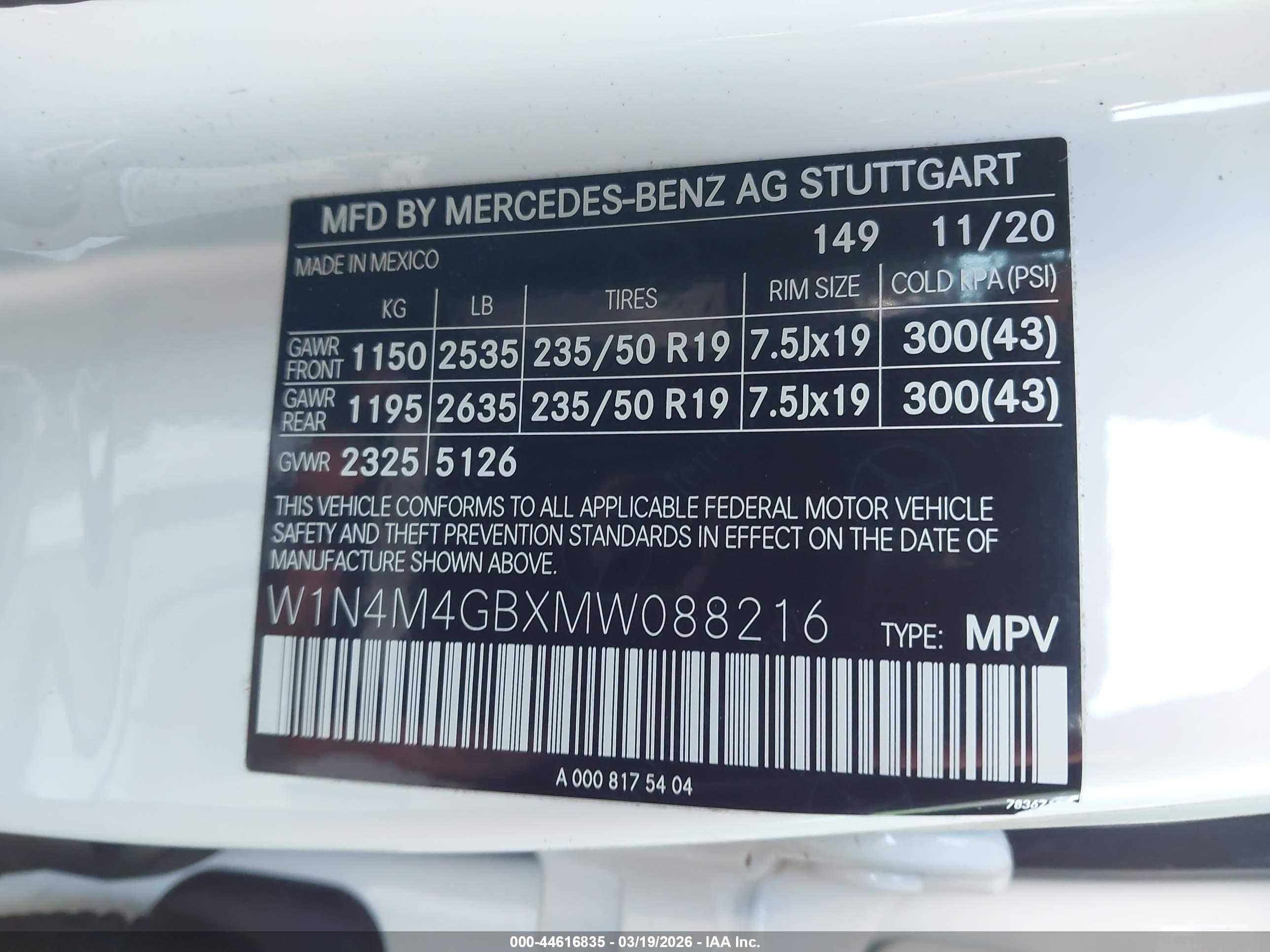 MERCEDES-BENZ GLB image 9