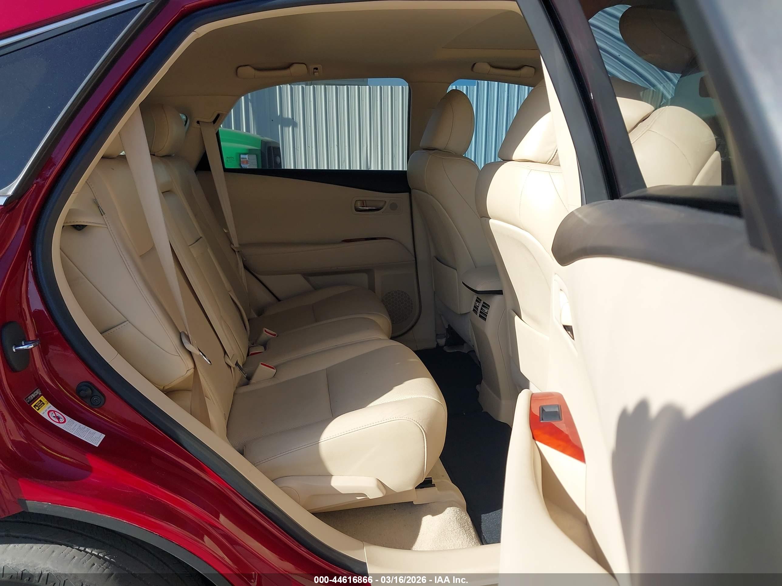LEXUS RX image 8