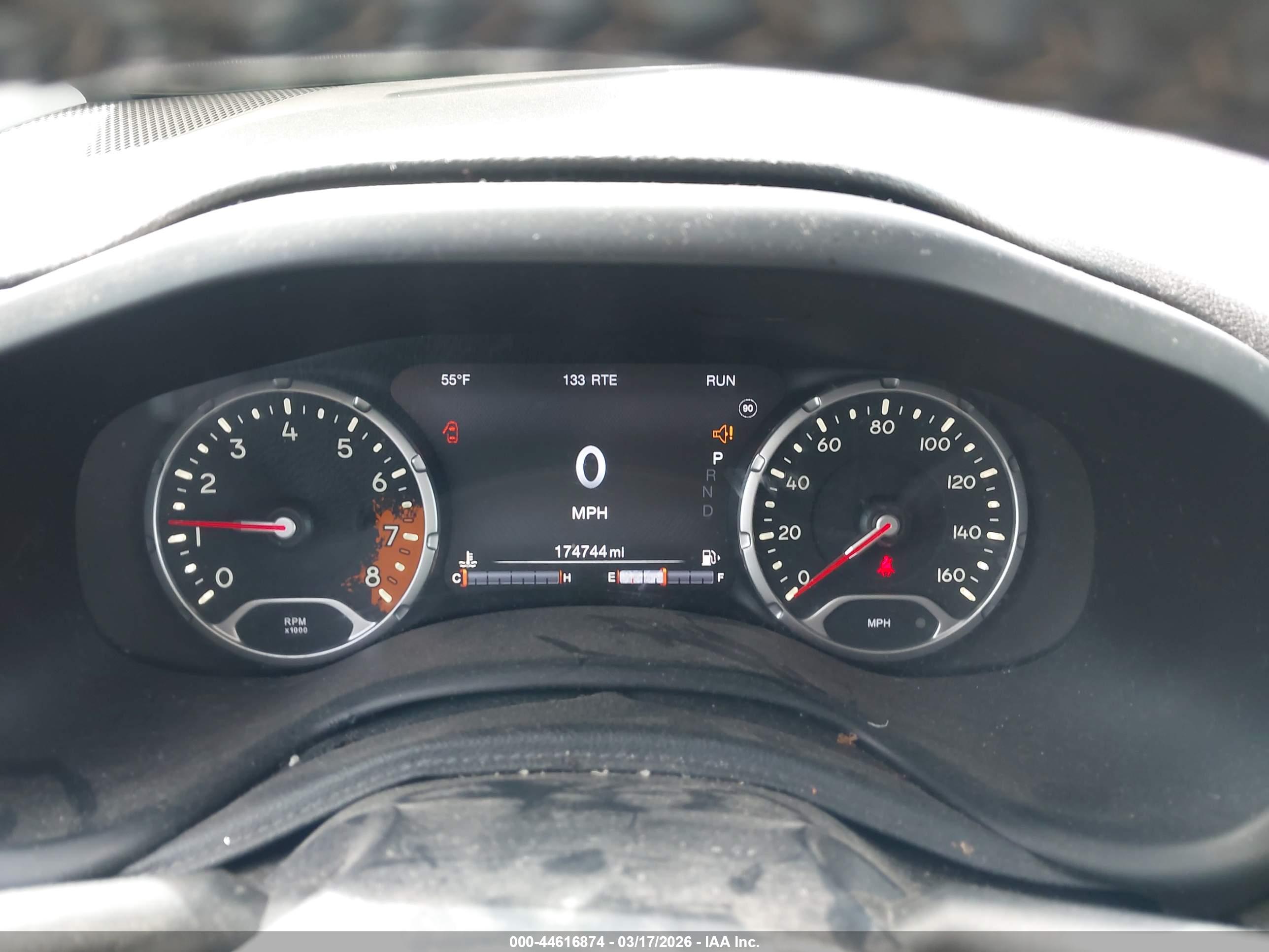 JEEP RENEGADE image 7