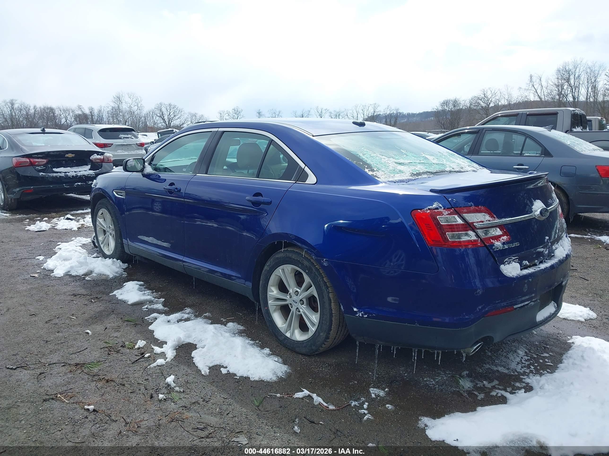 FORD TAURUS image 3
