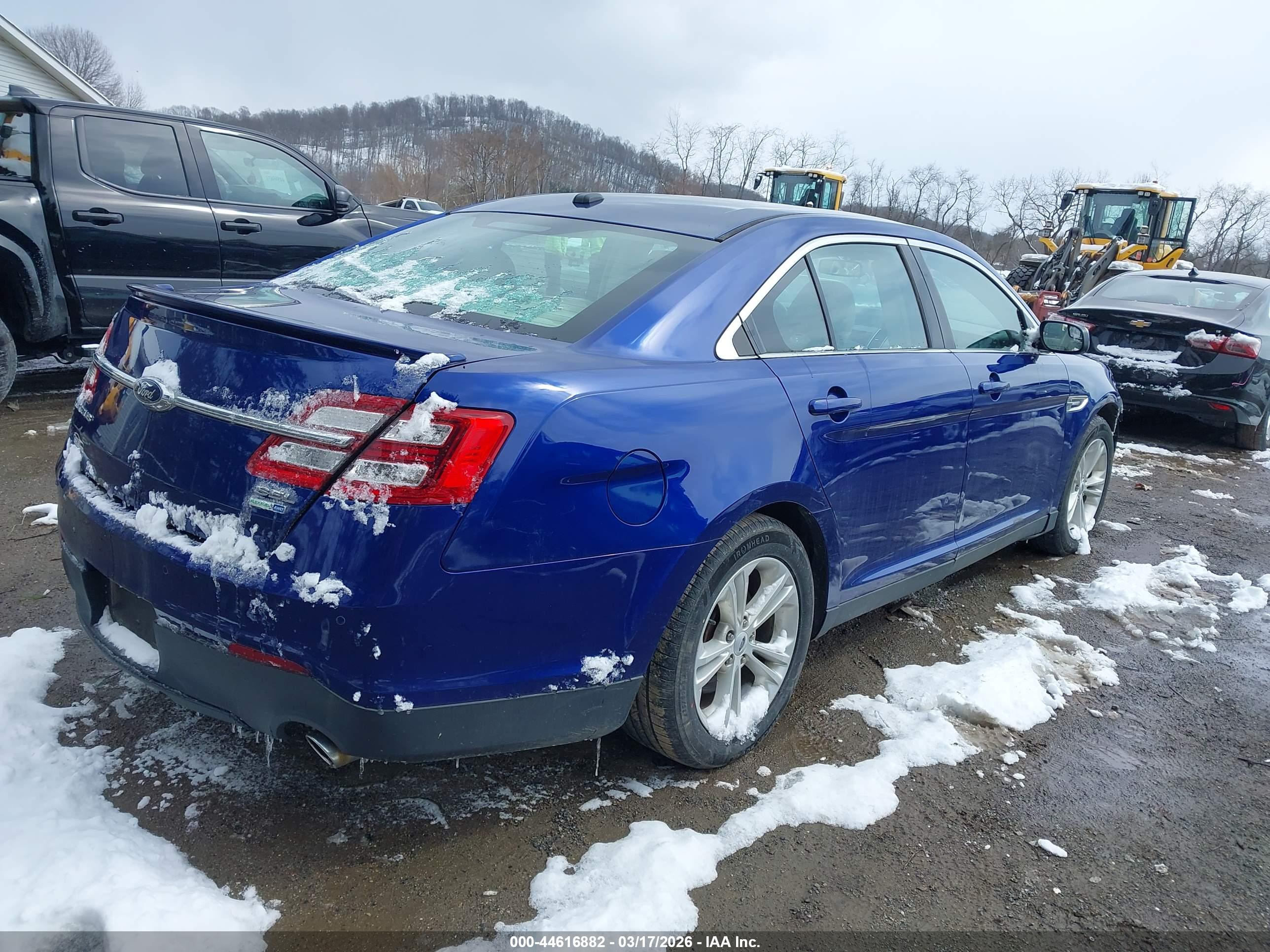 FORD TAURUS image 4