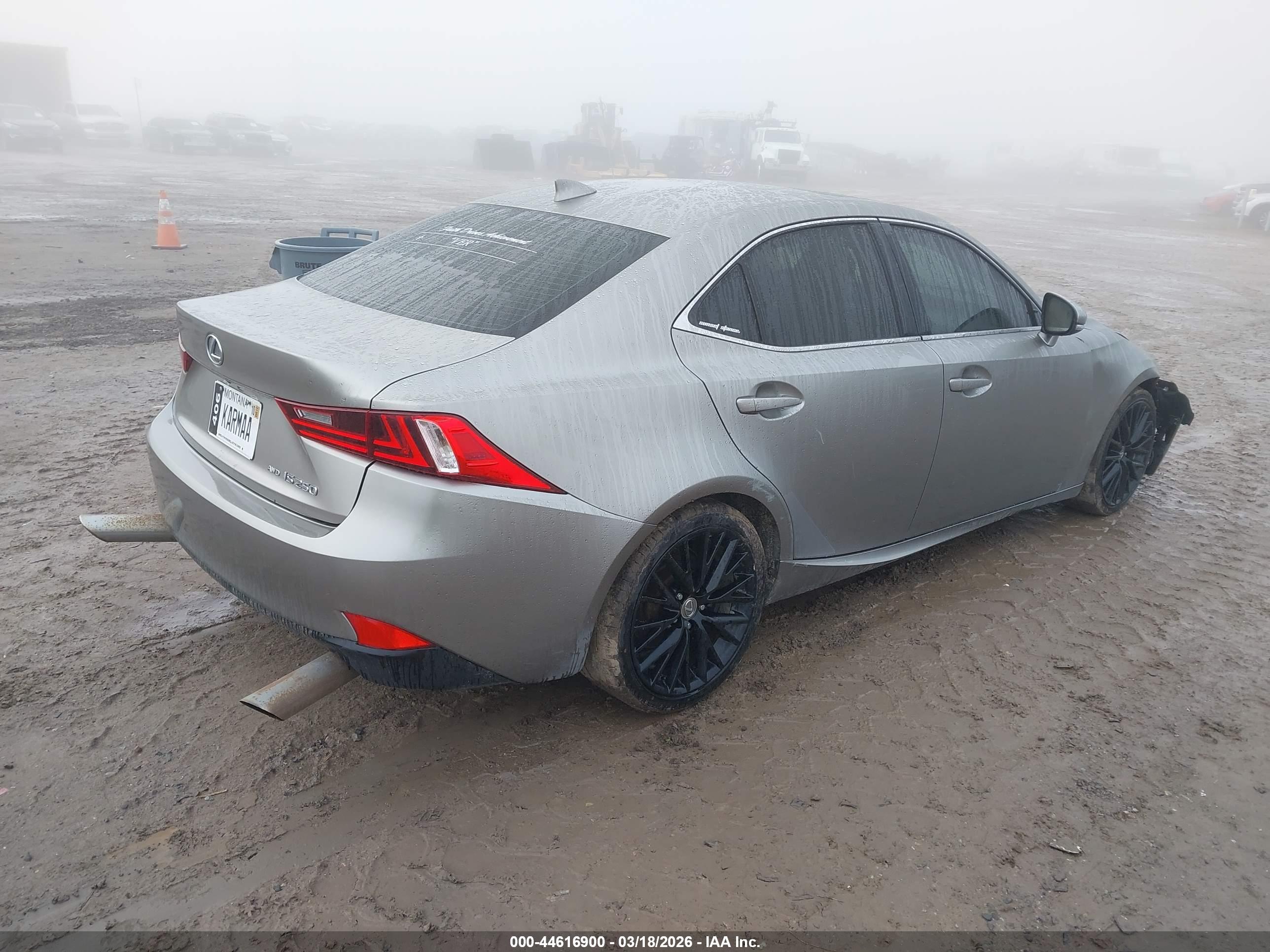 LEXUS IS image 4