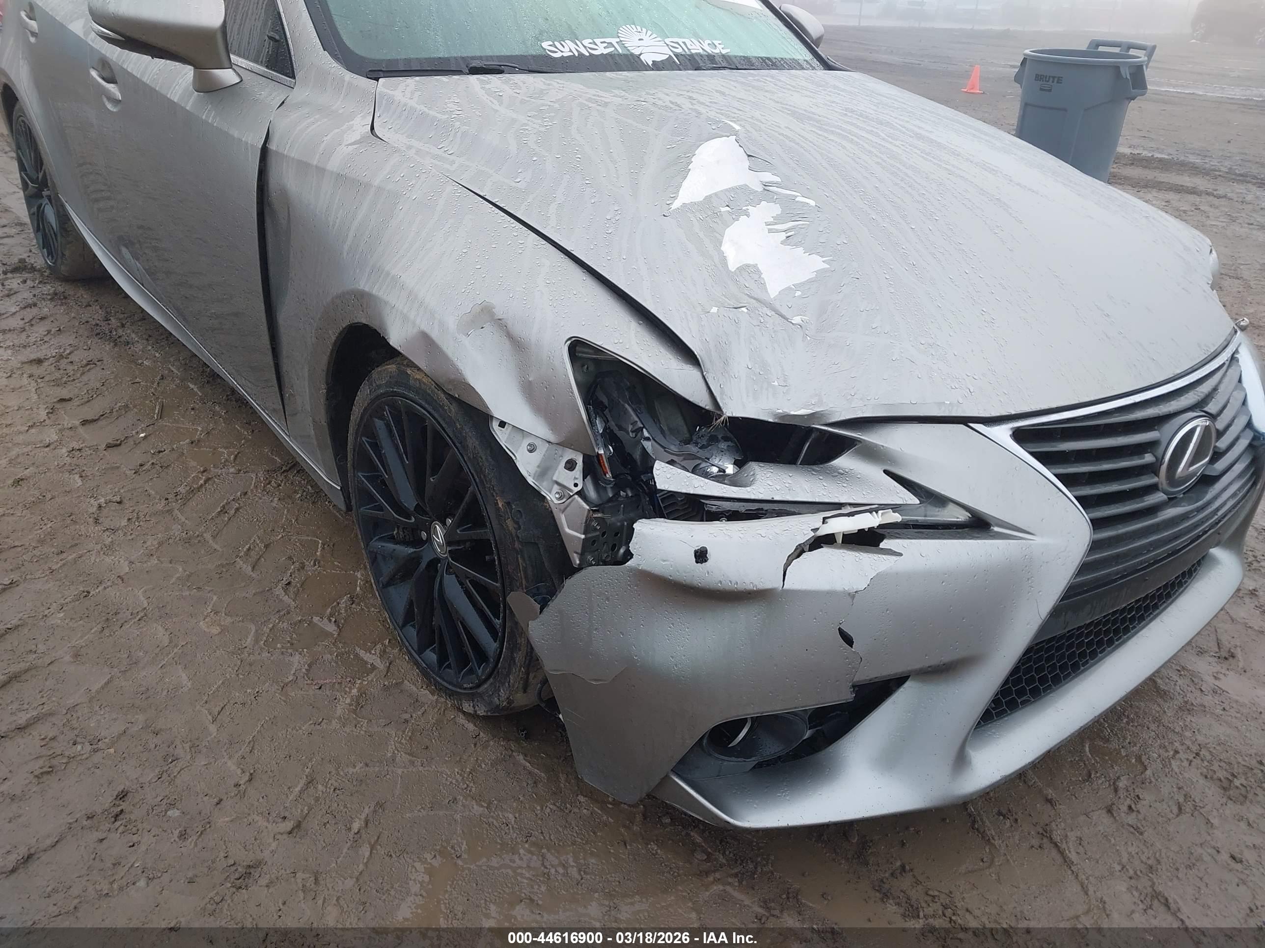LEXUS IS image 6