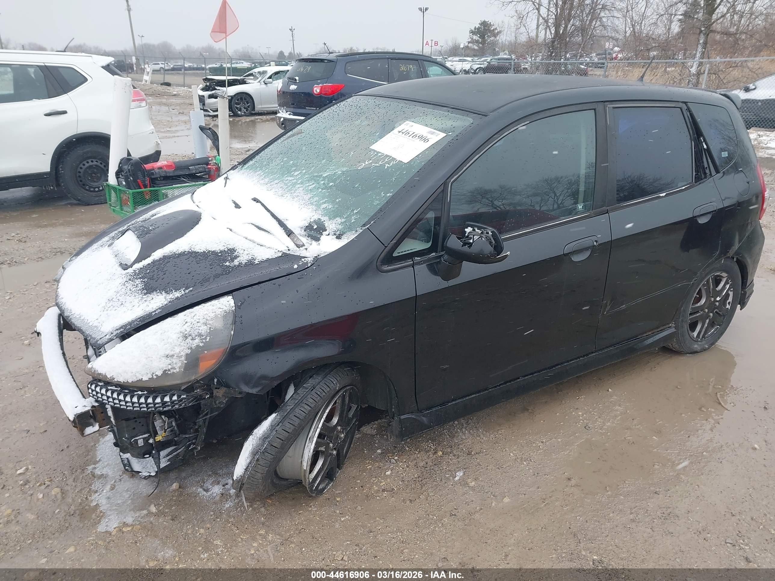 HONDA FIT image 2