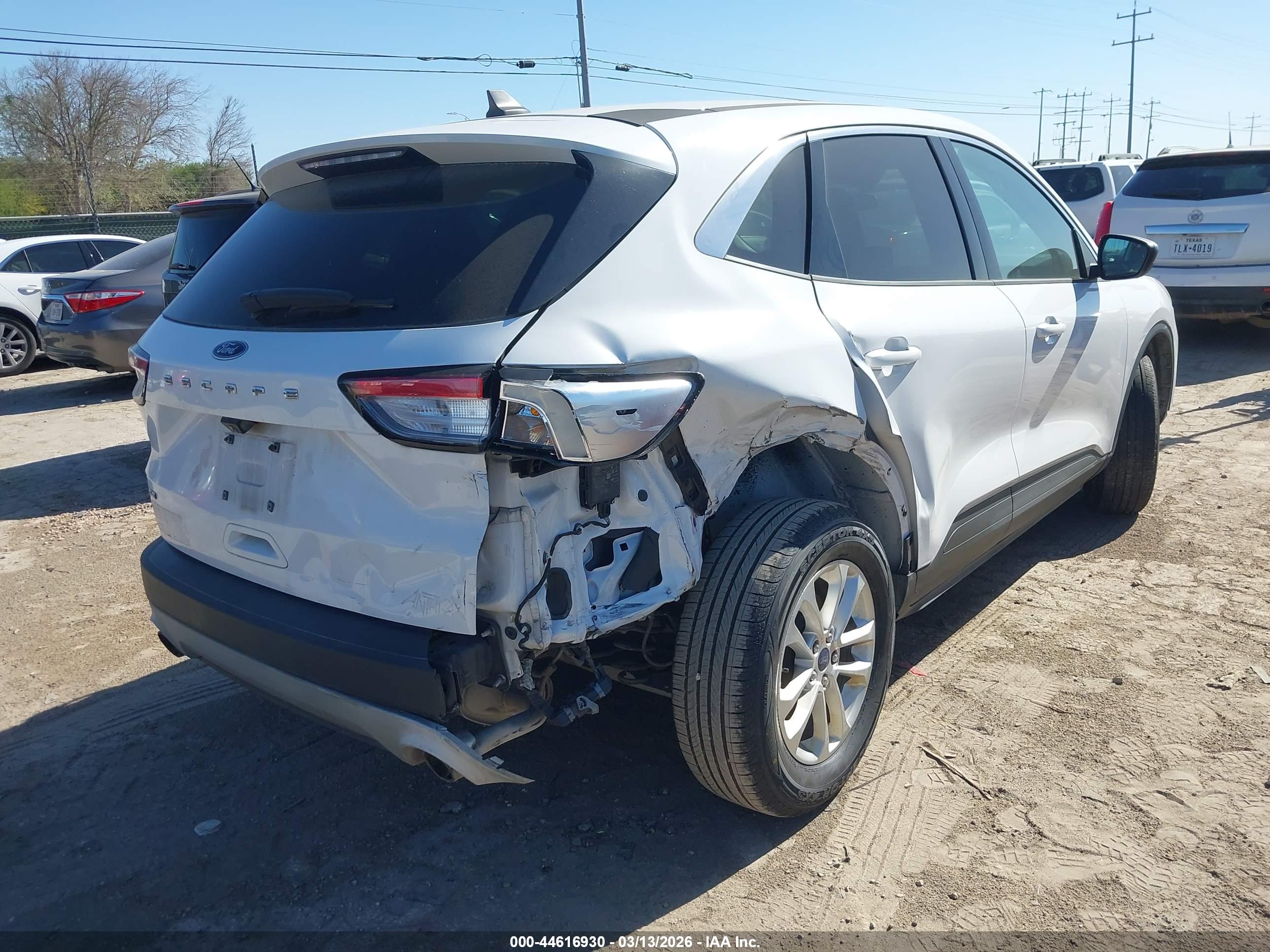 FORD ESCAPE image 4