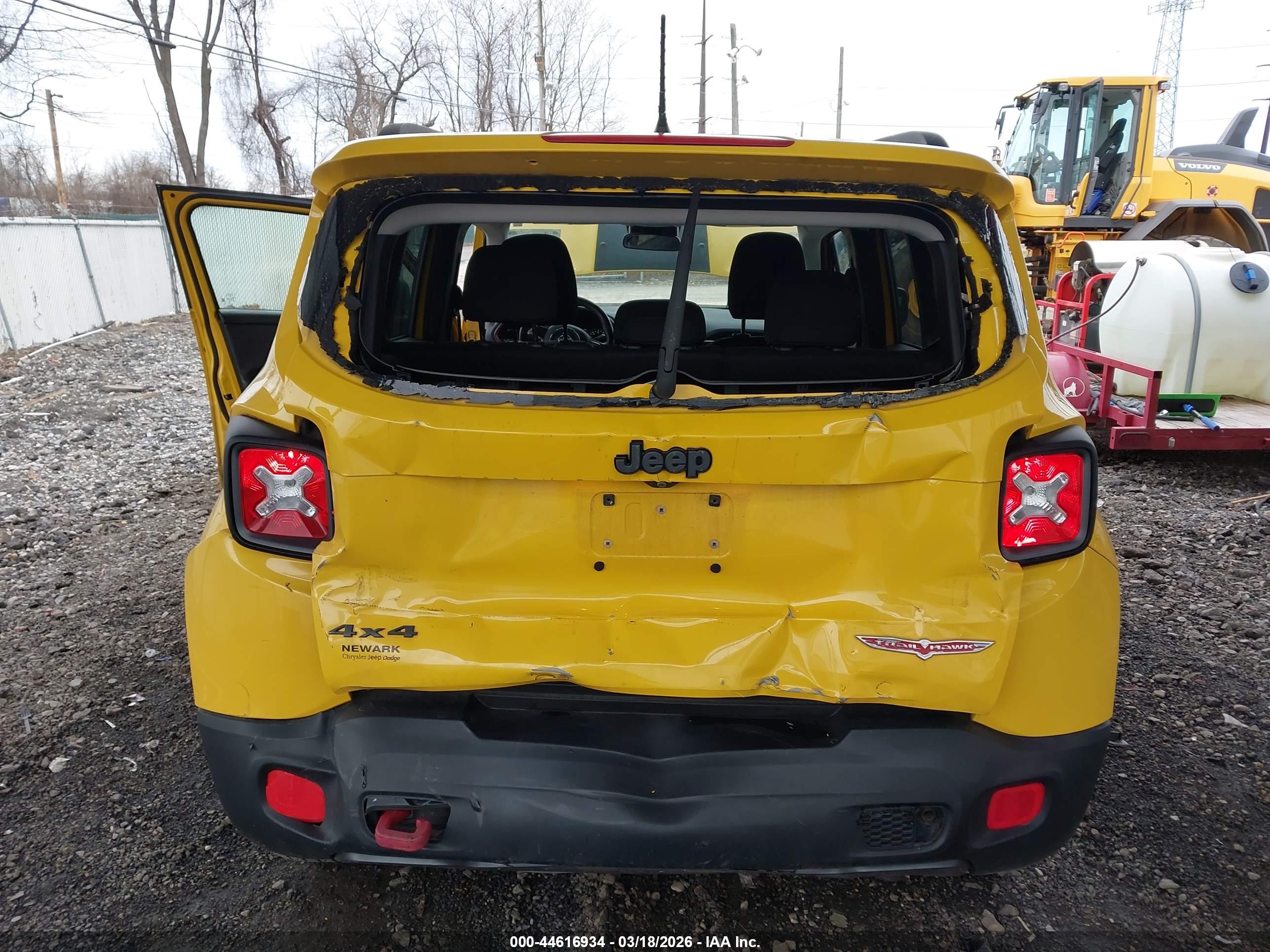 JEEP RENEGADE image 6