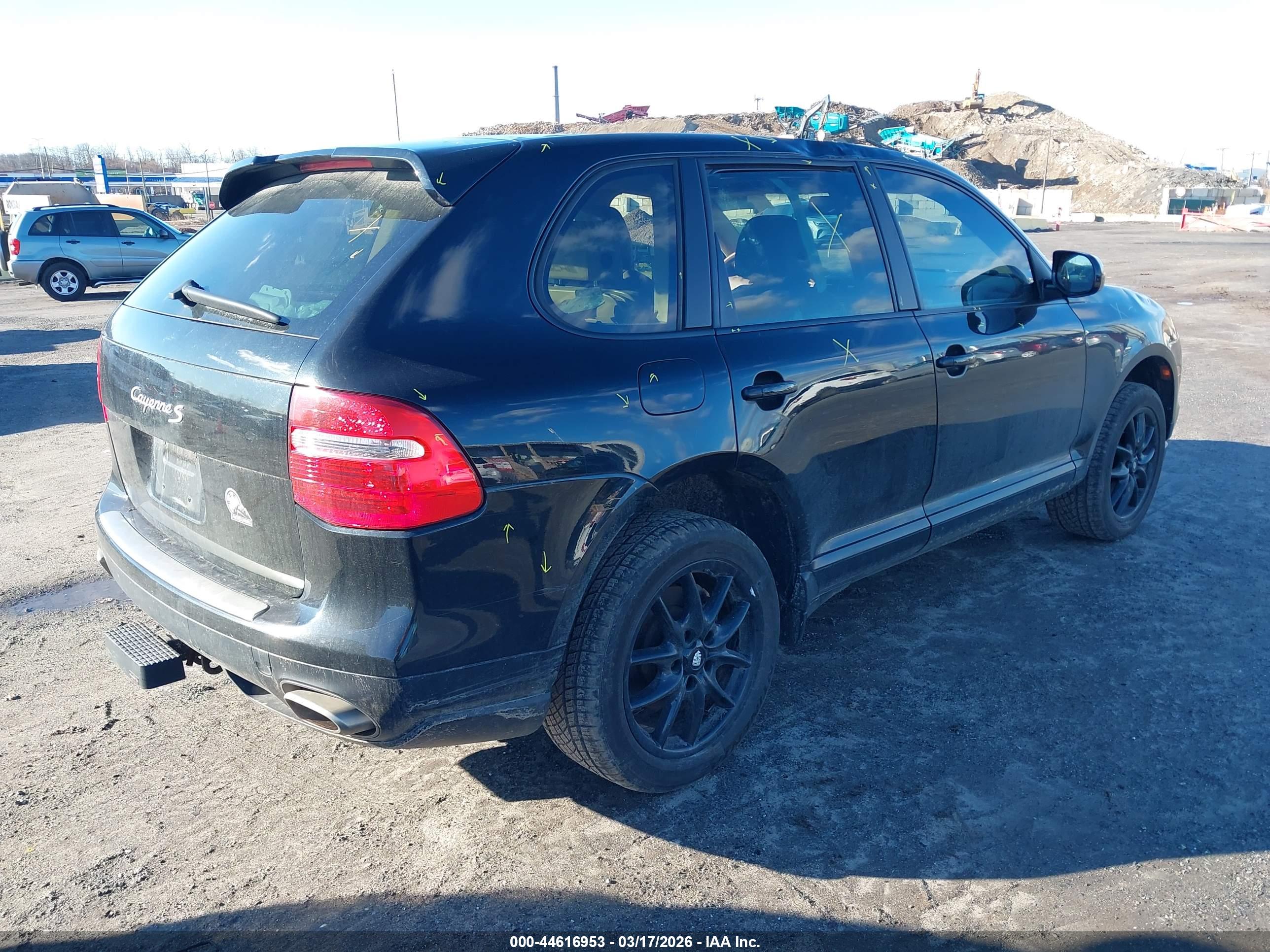 PORSCHE CAYENNE image 4