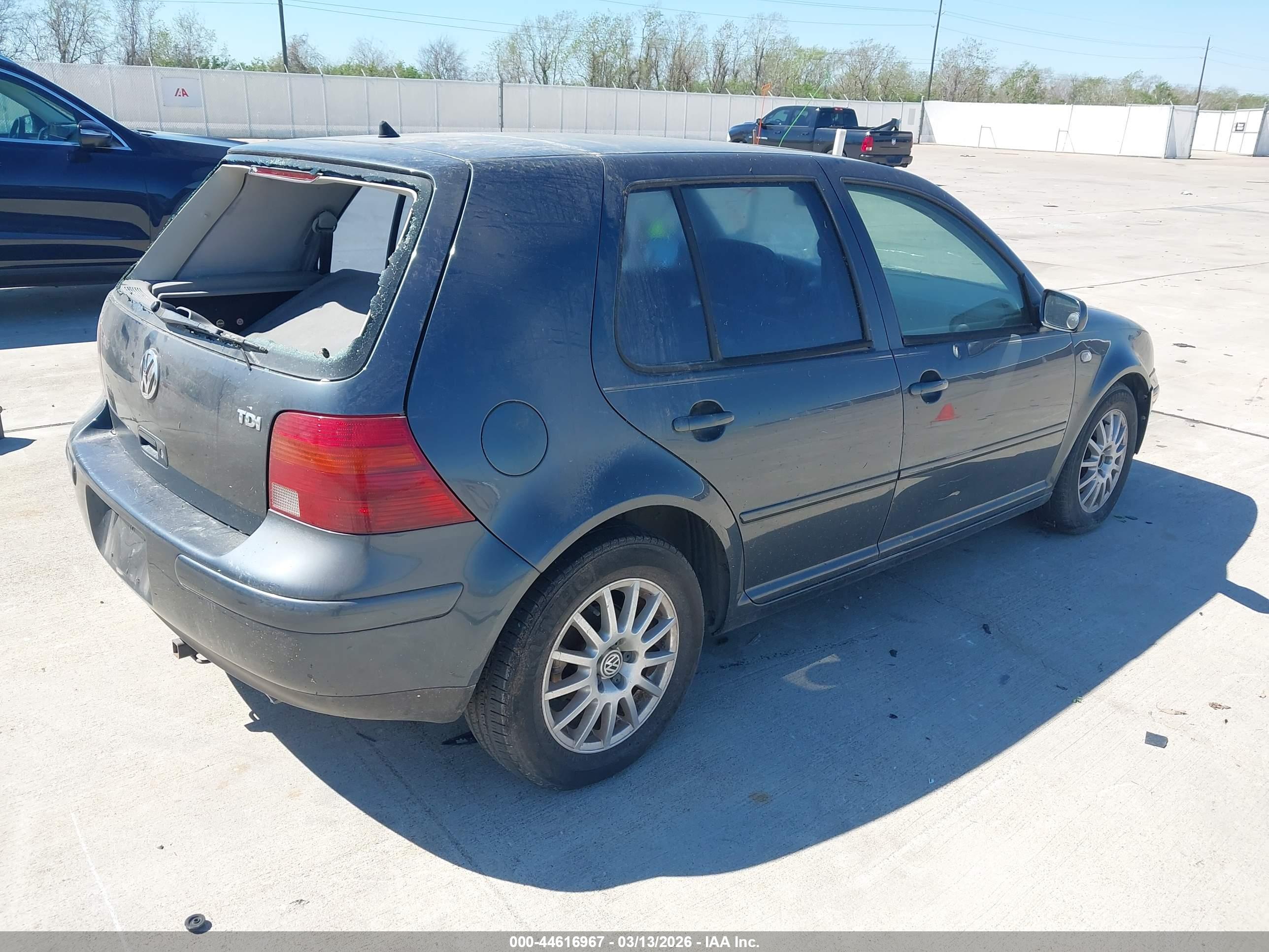 VOLKSWAGEN GOLF image 4