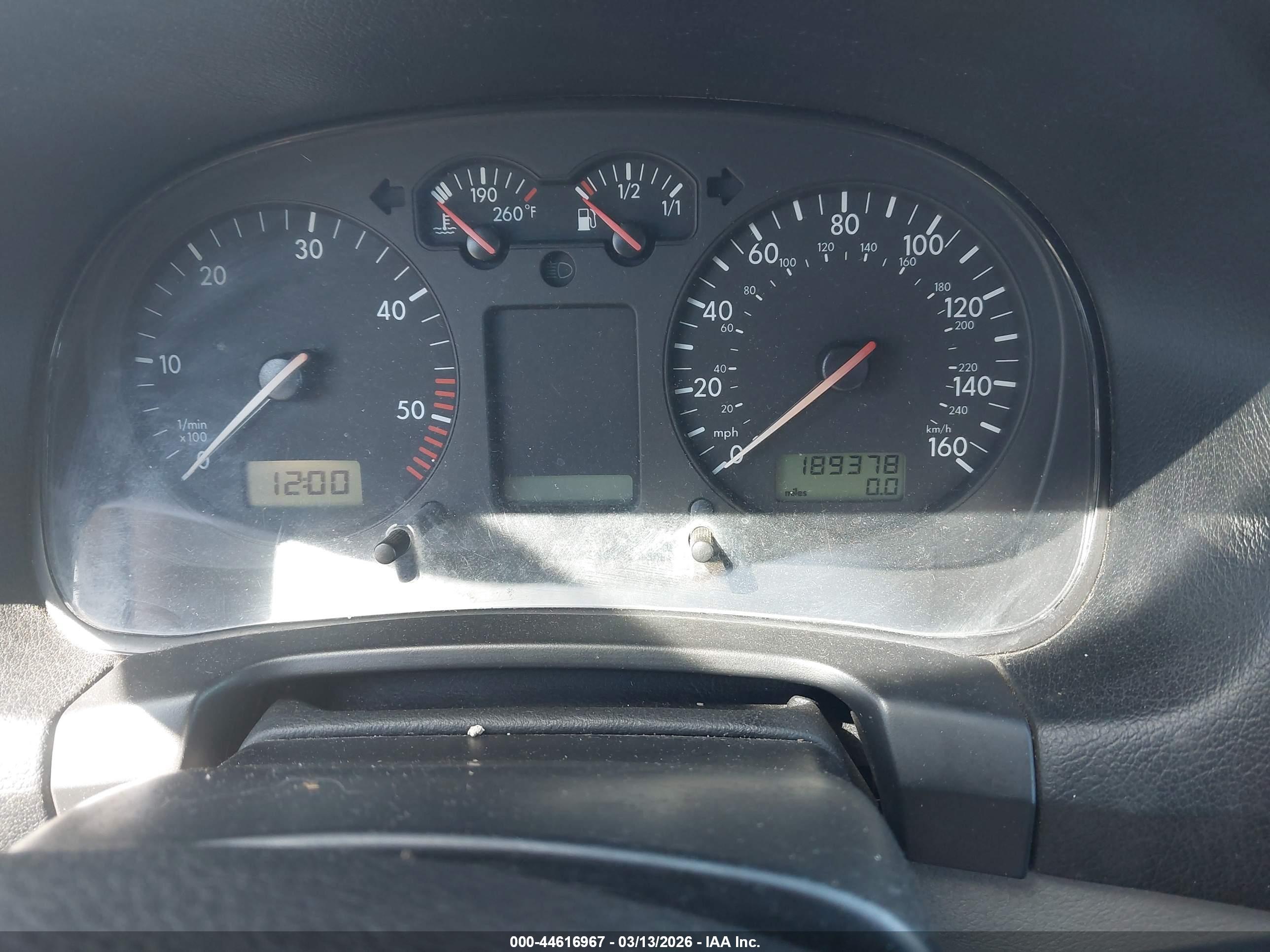VOLKSWAGEN GOLF image 7
