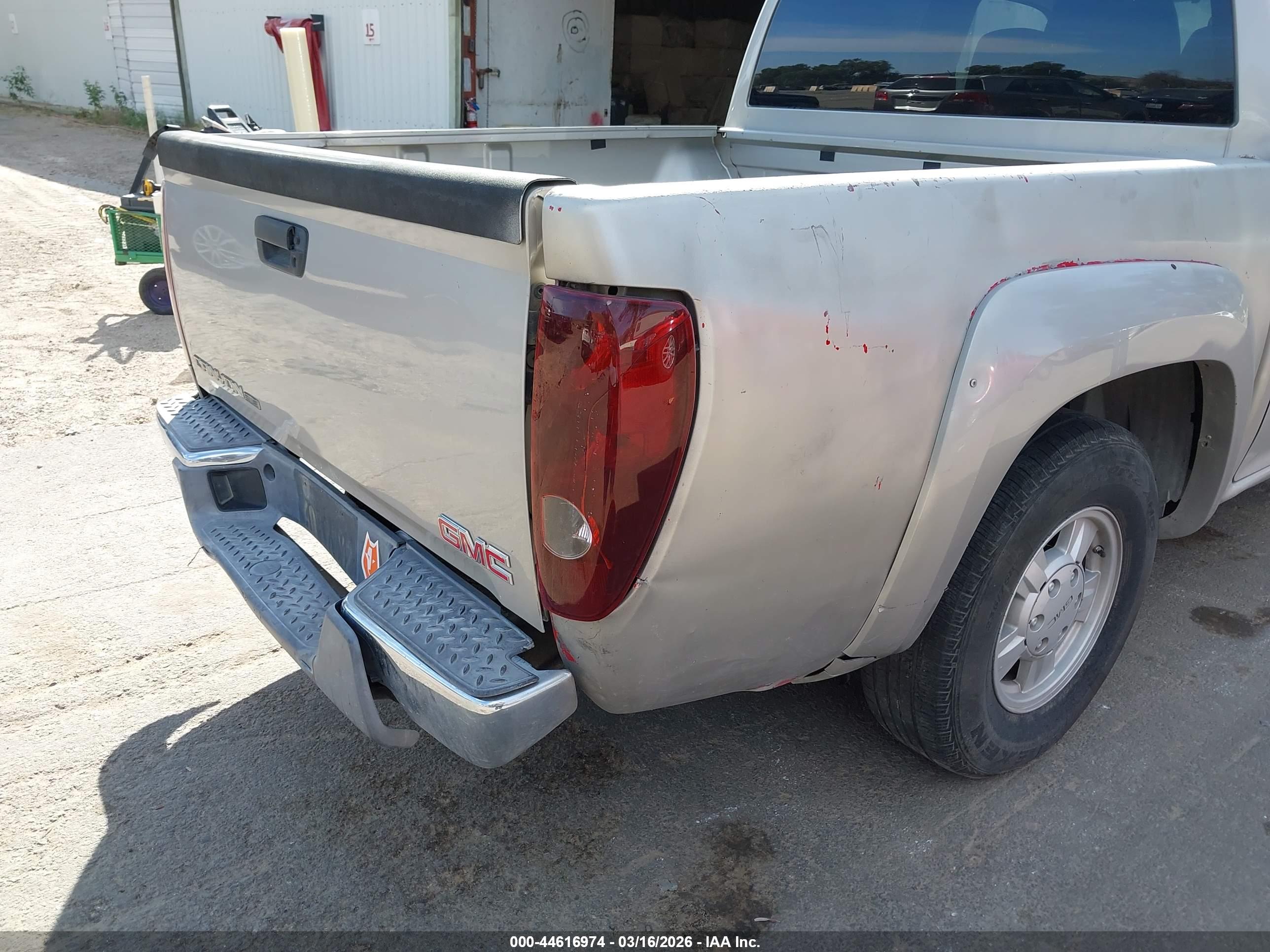 GMC CANYON image 6