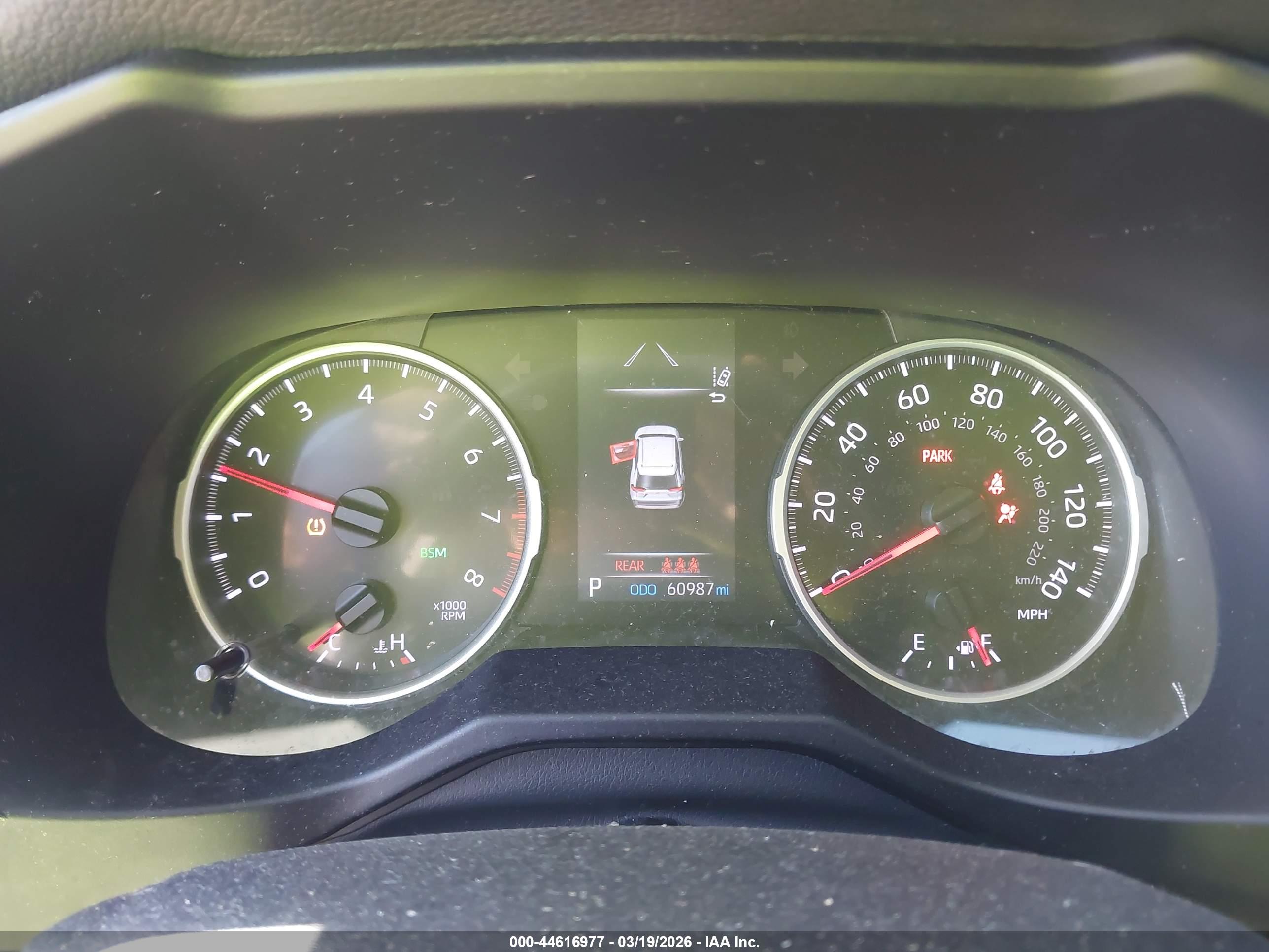 TOYOTA RAV4 image 7