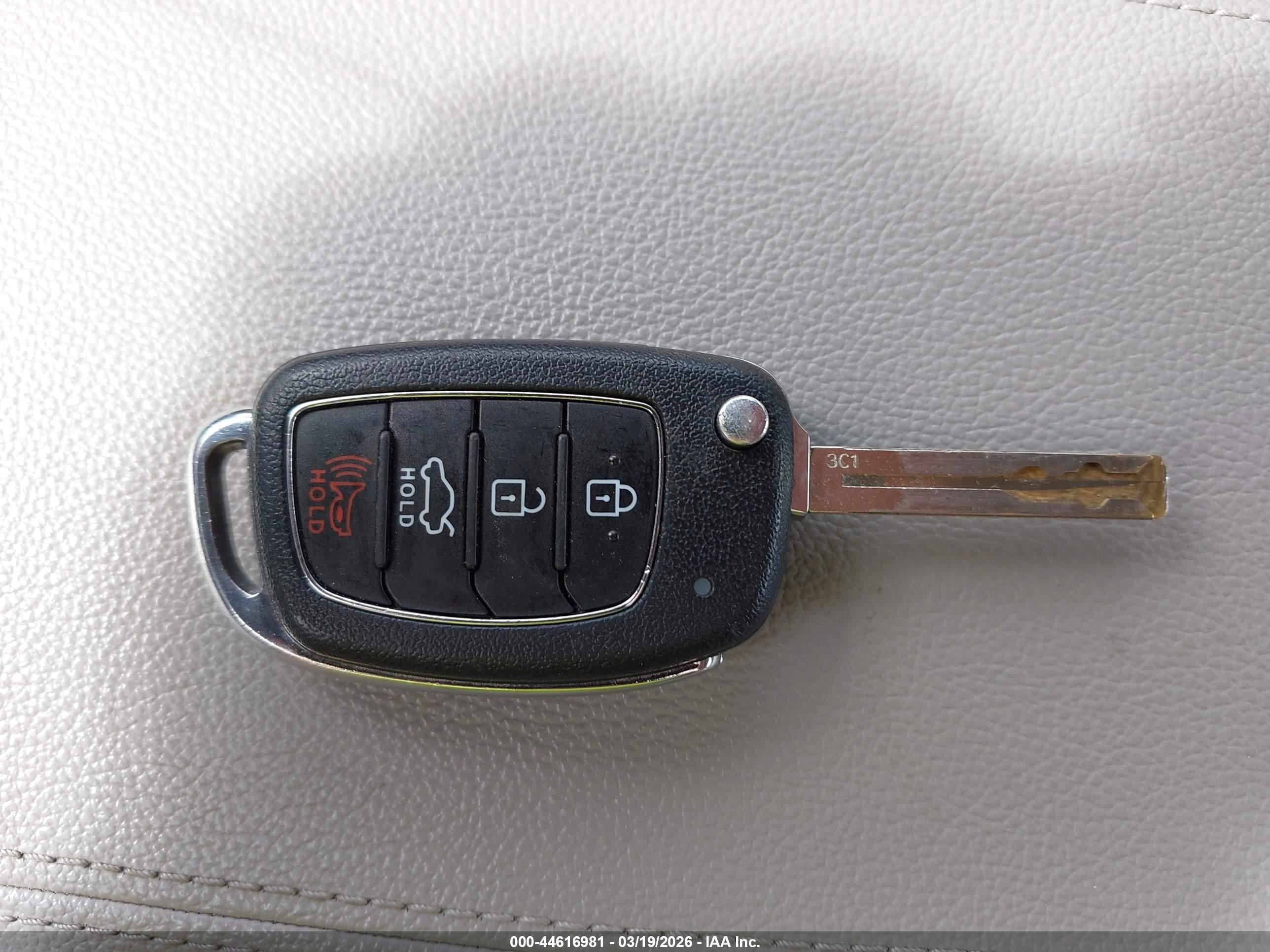 HYUNDAI SONATA image 11
