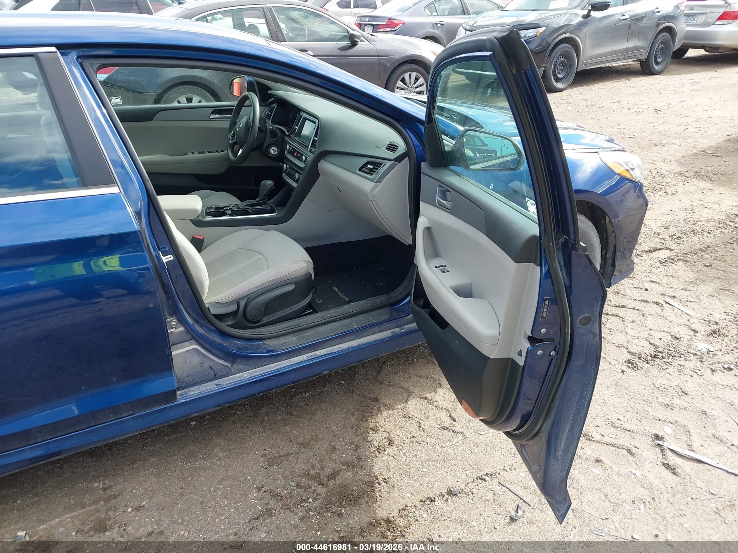 HYUNDAI SONATA image 5