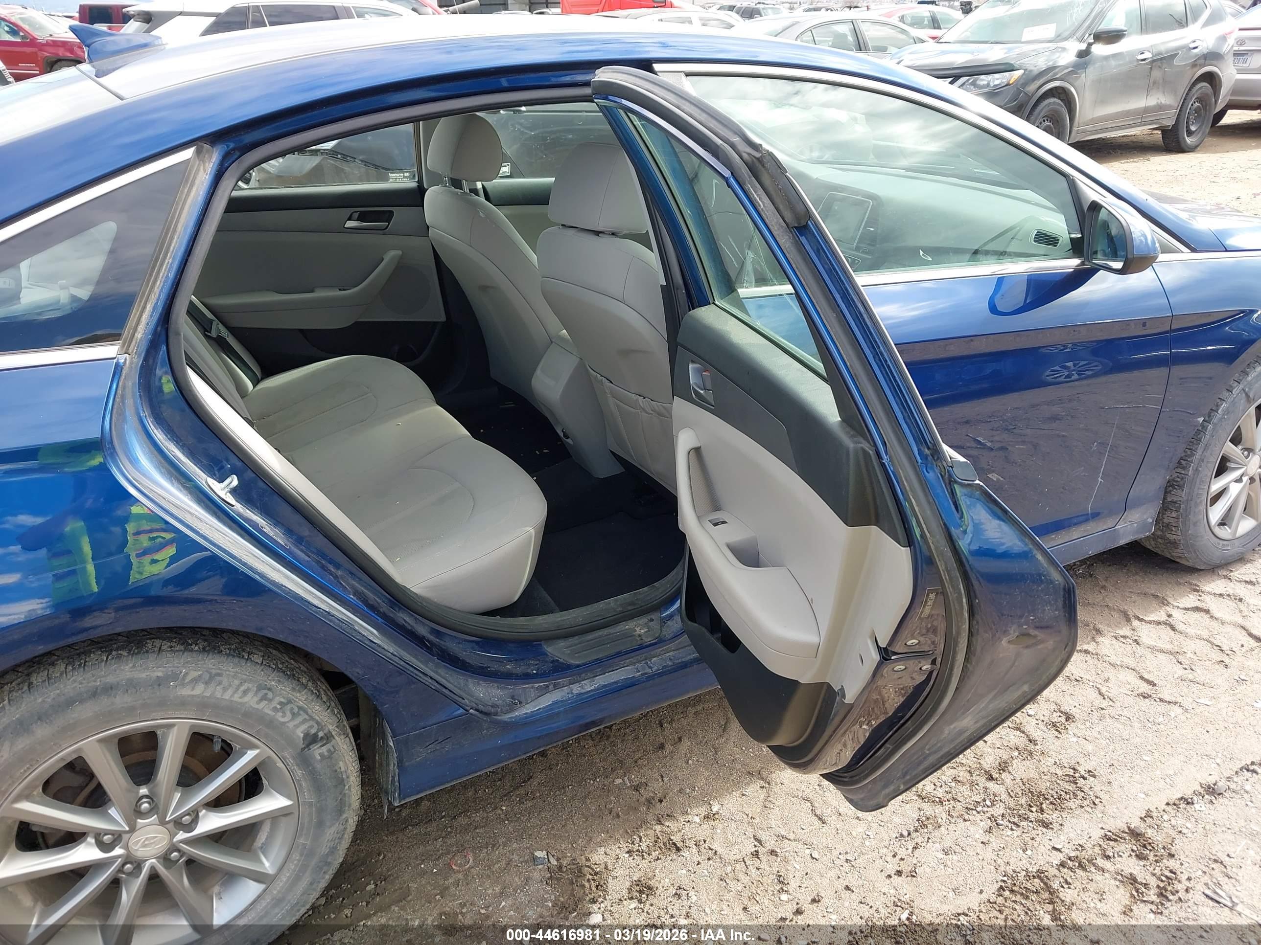 HYUNDAI SONATA image 8