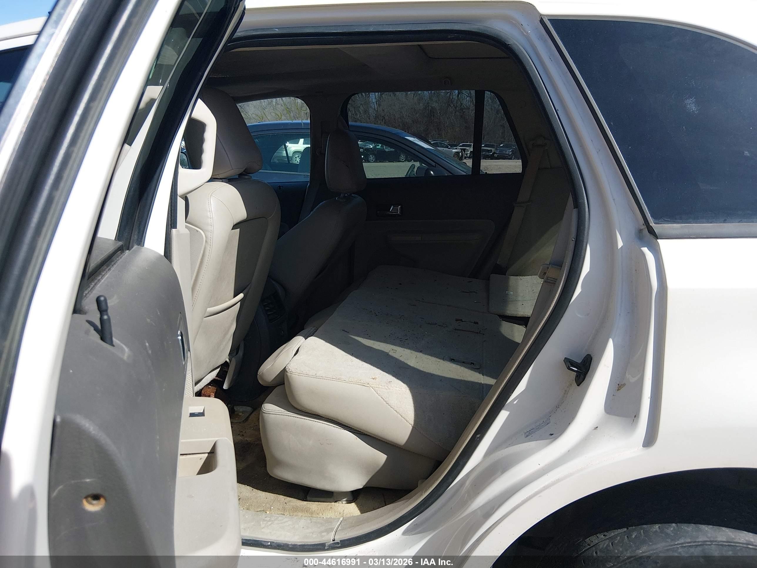FORD EDGE image 8