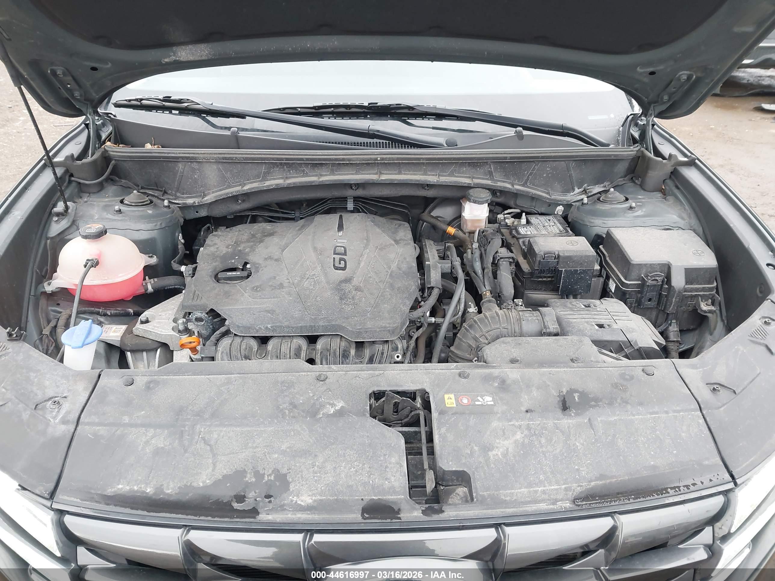 HYUNDAI TUCSON image 10
