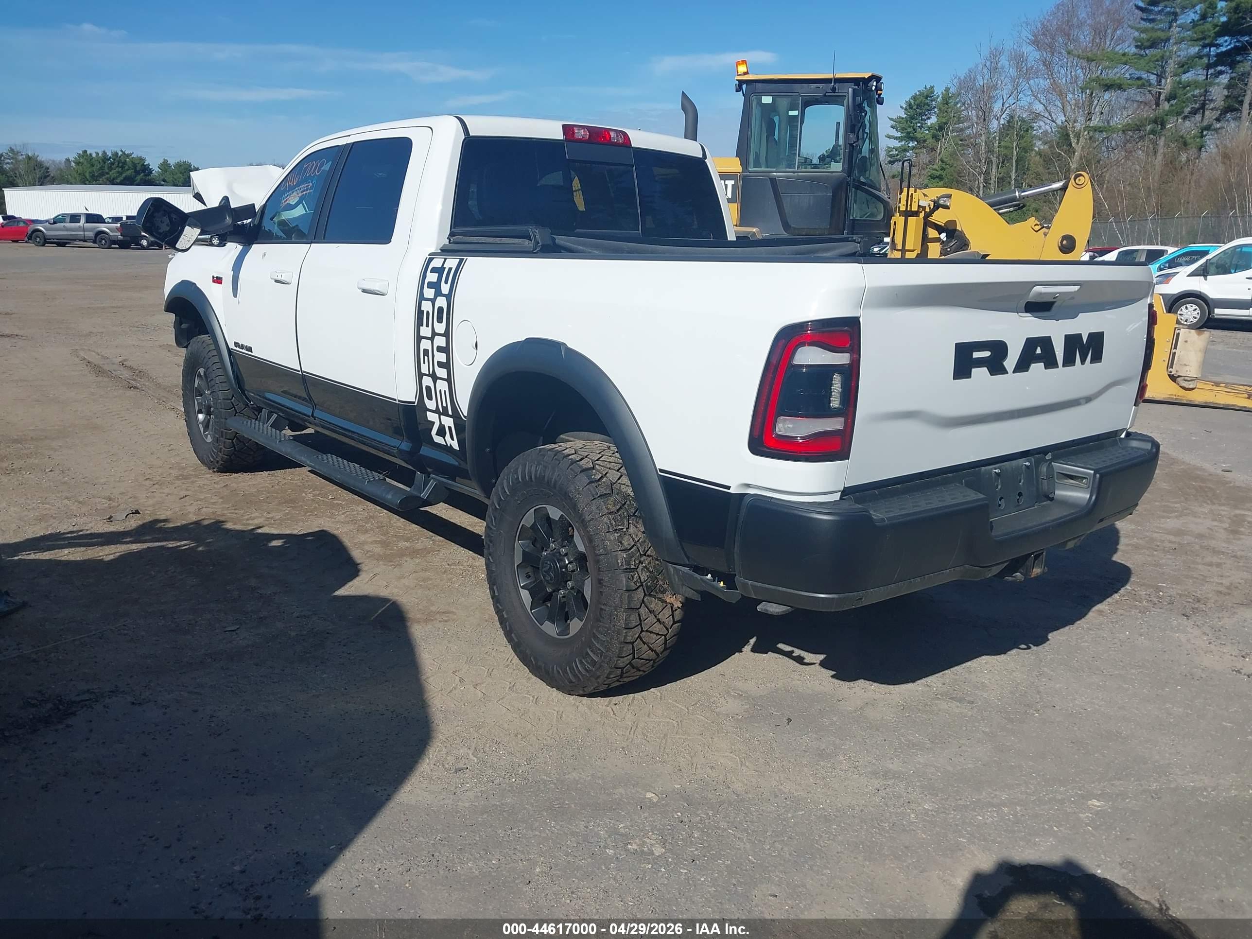 RAM 2500 image 3