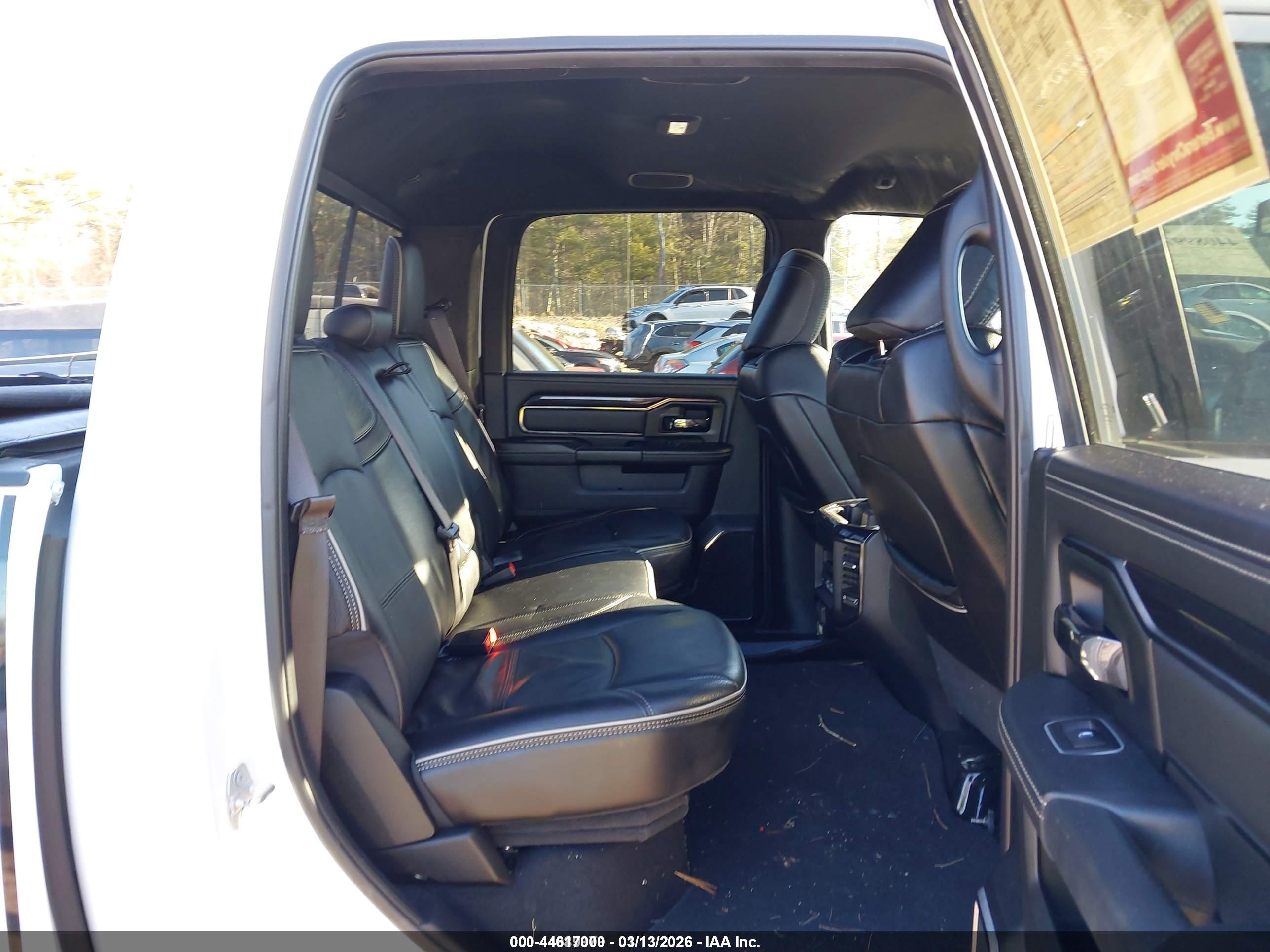 RAM 2500 image 8