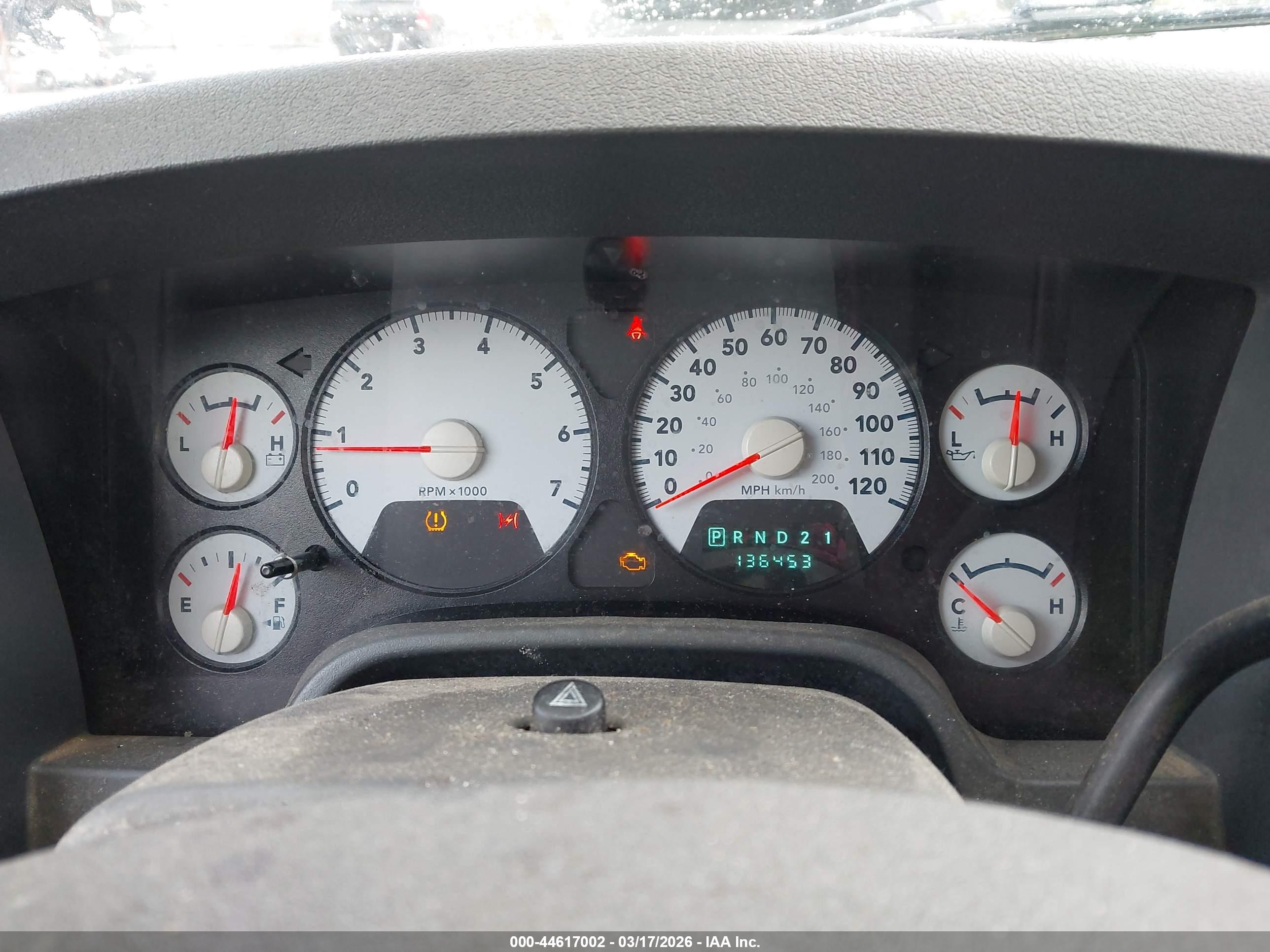 DODGE RAM image 7