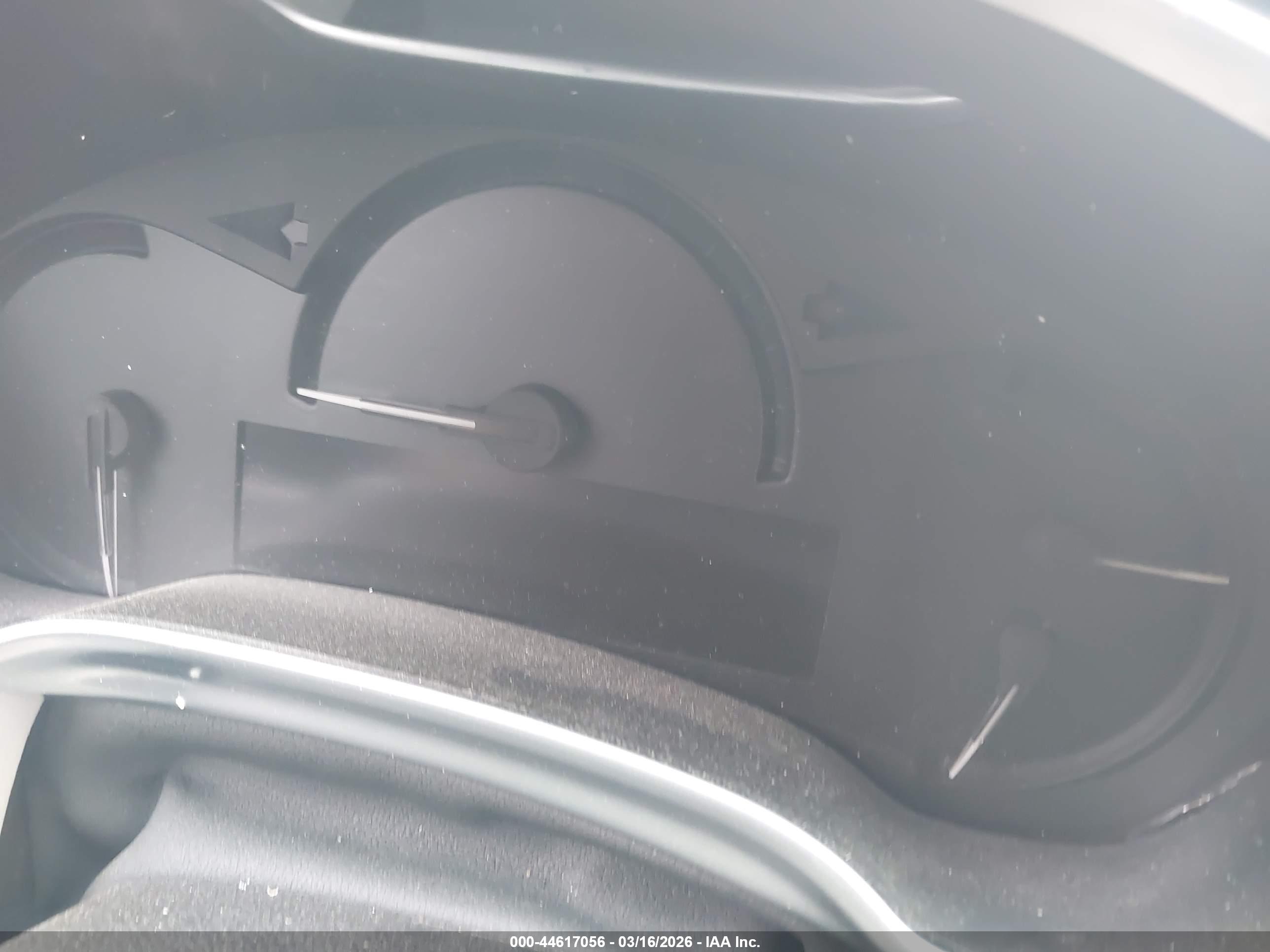 CADILLAC SRX image 7