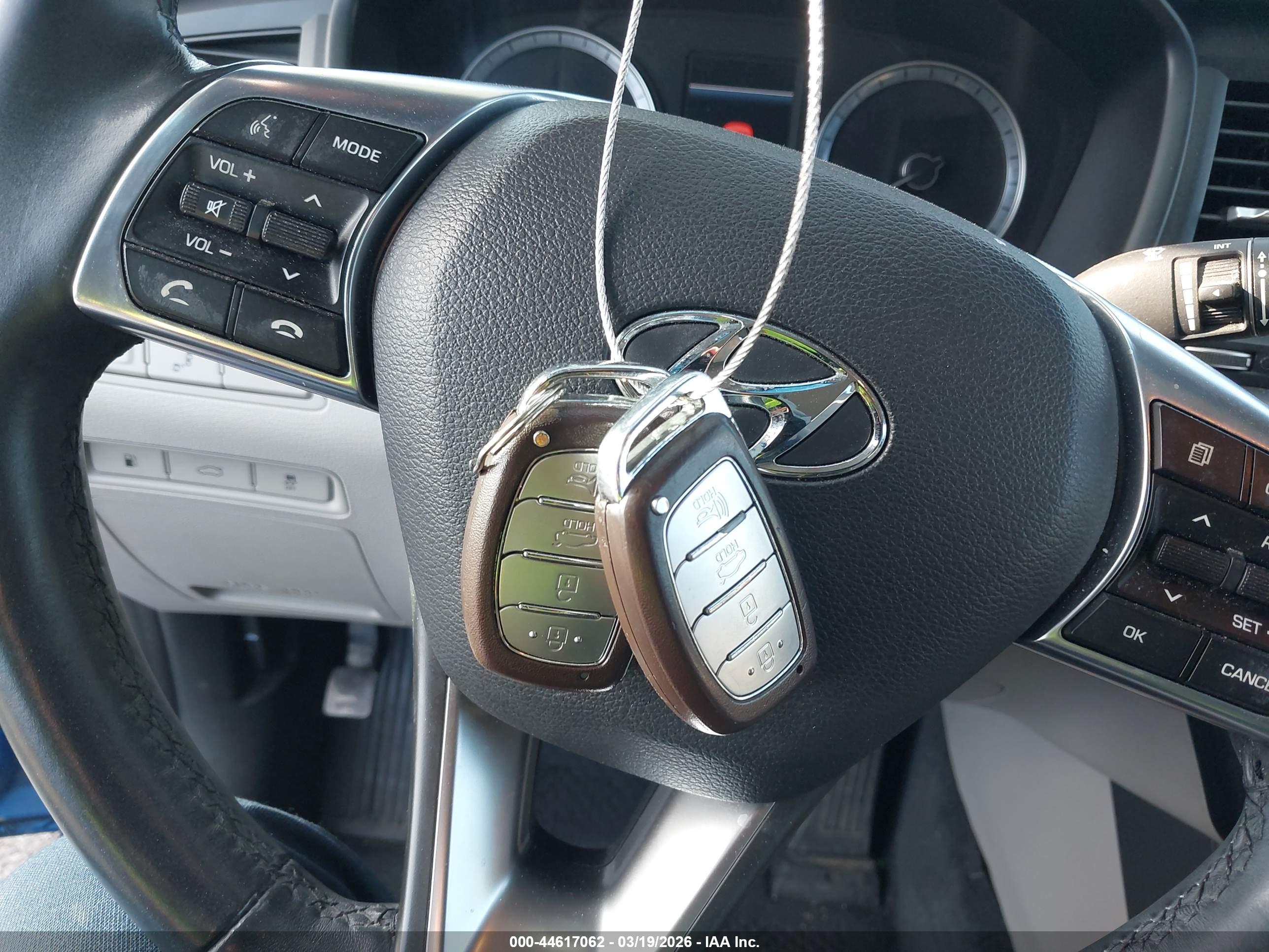 HYUNDAI SONATA image 11