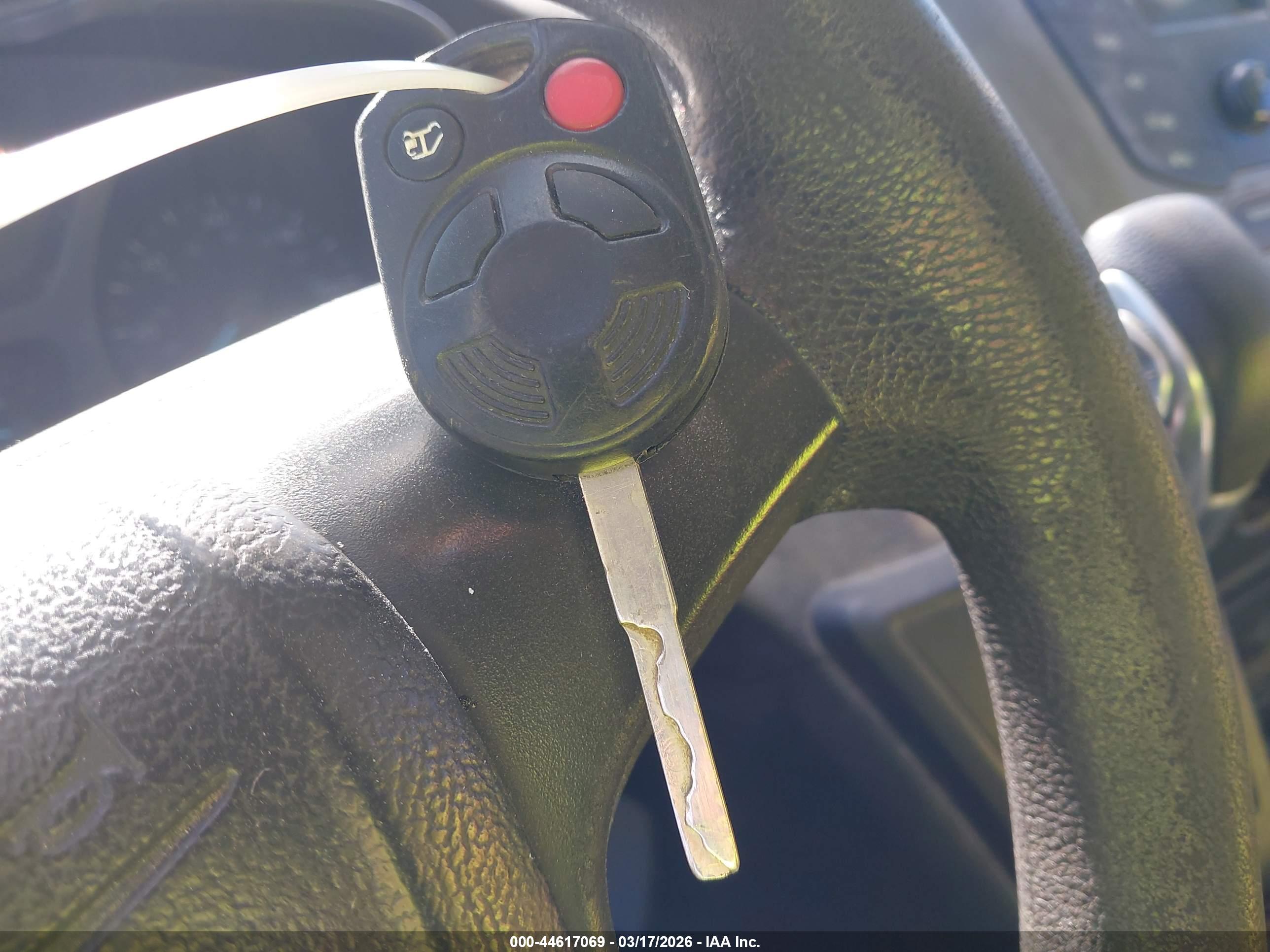 FORD TRANSIT-150 image 11