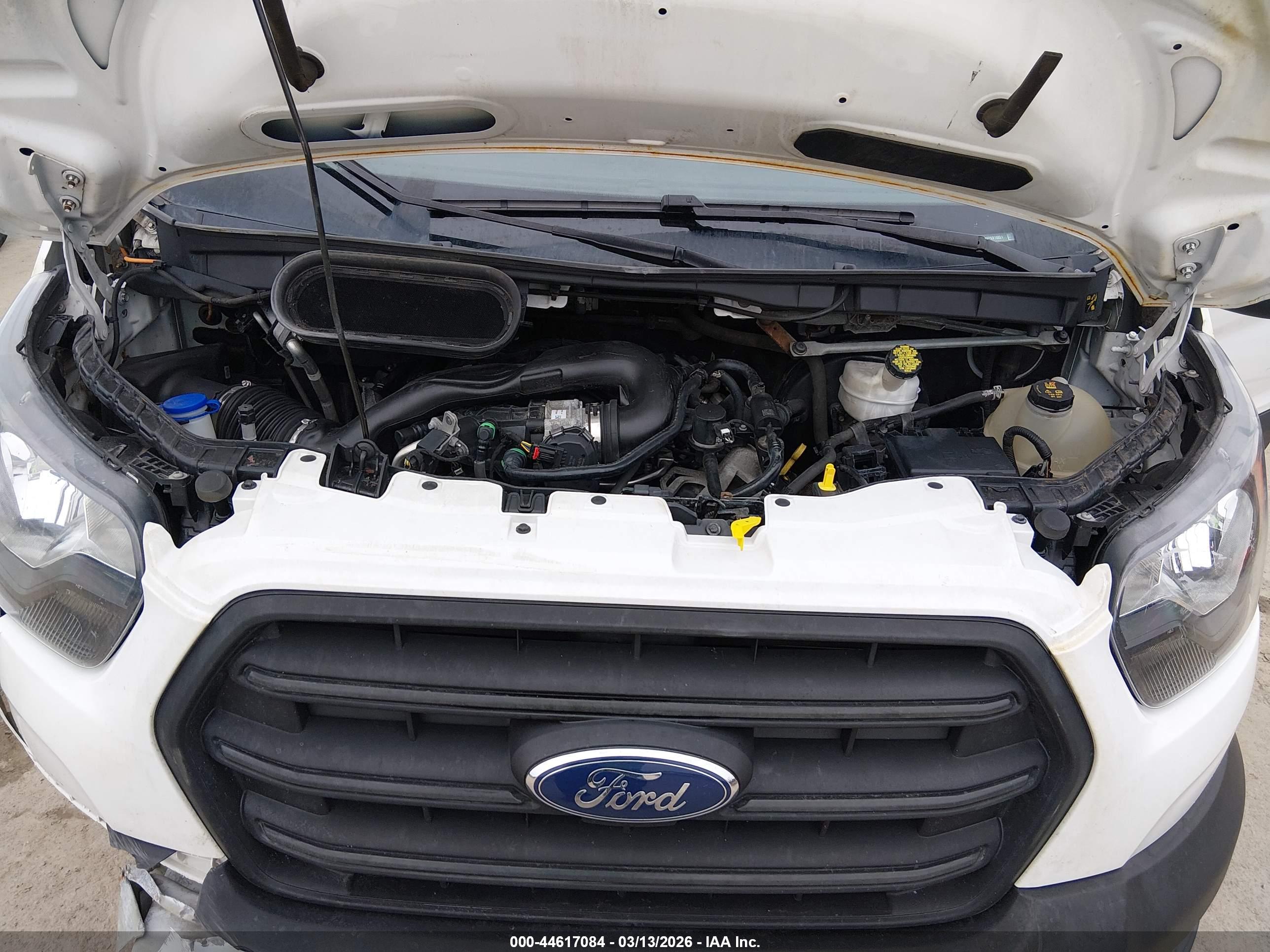 FORD TRANSIT-250 image 10