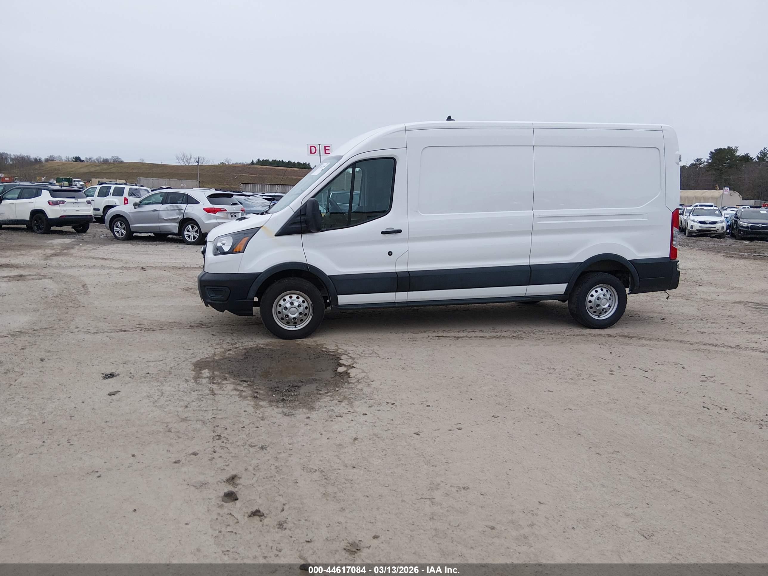 FORD TRANSIT-250 image 2