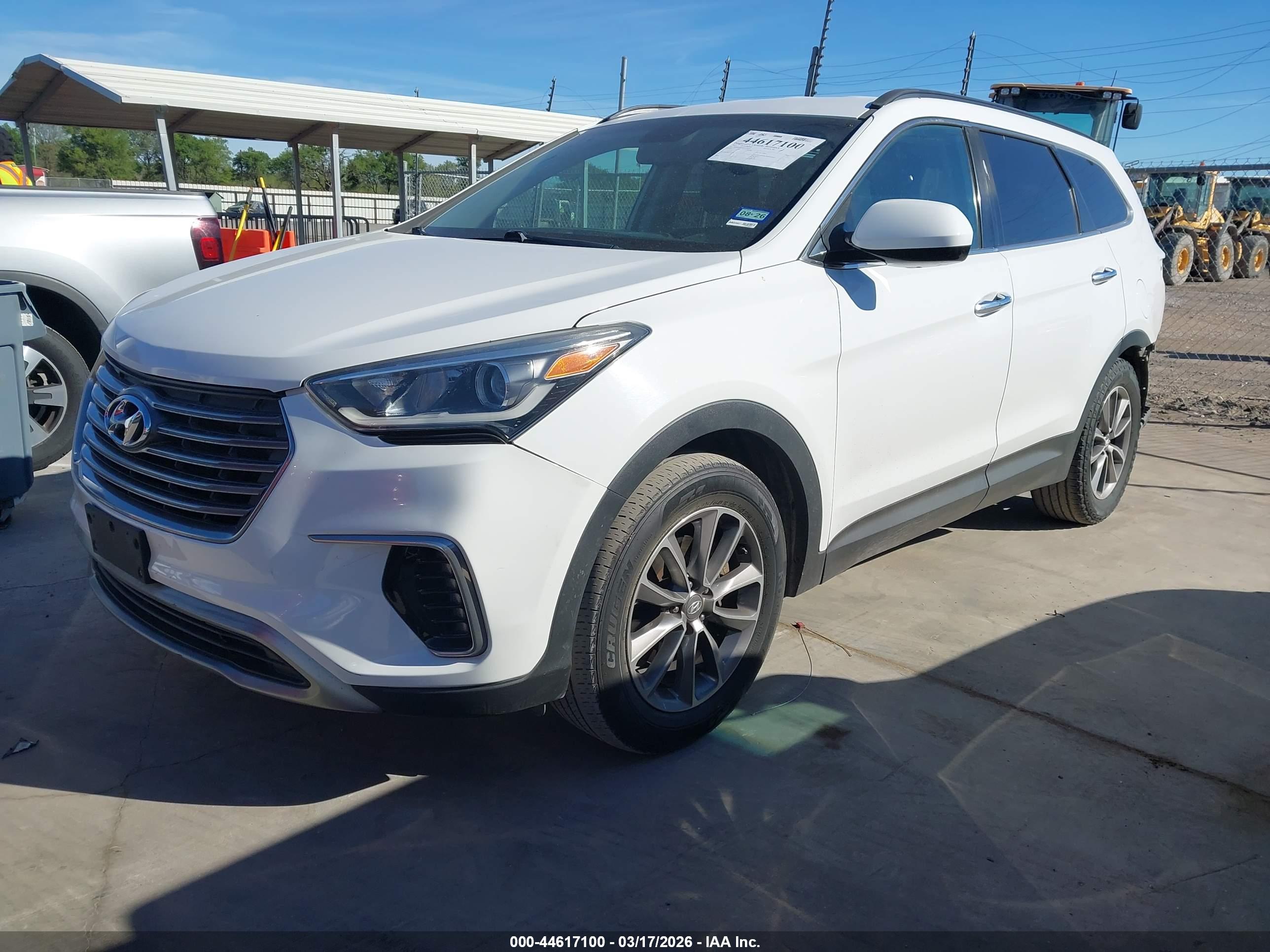 HYUNDAI SANTA image 2
