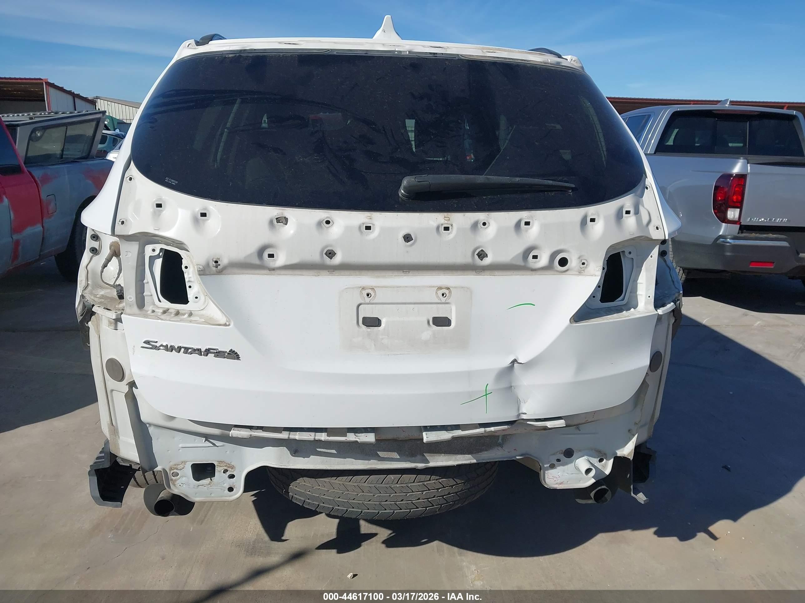 HYUNDAI SANTA image 6