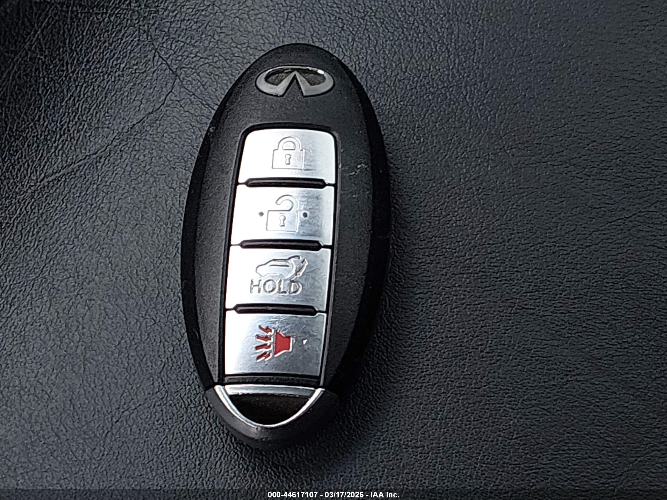 INFINITI QX56 image 11
