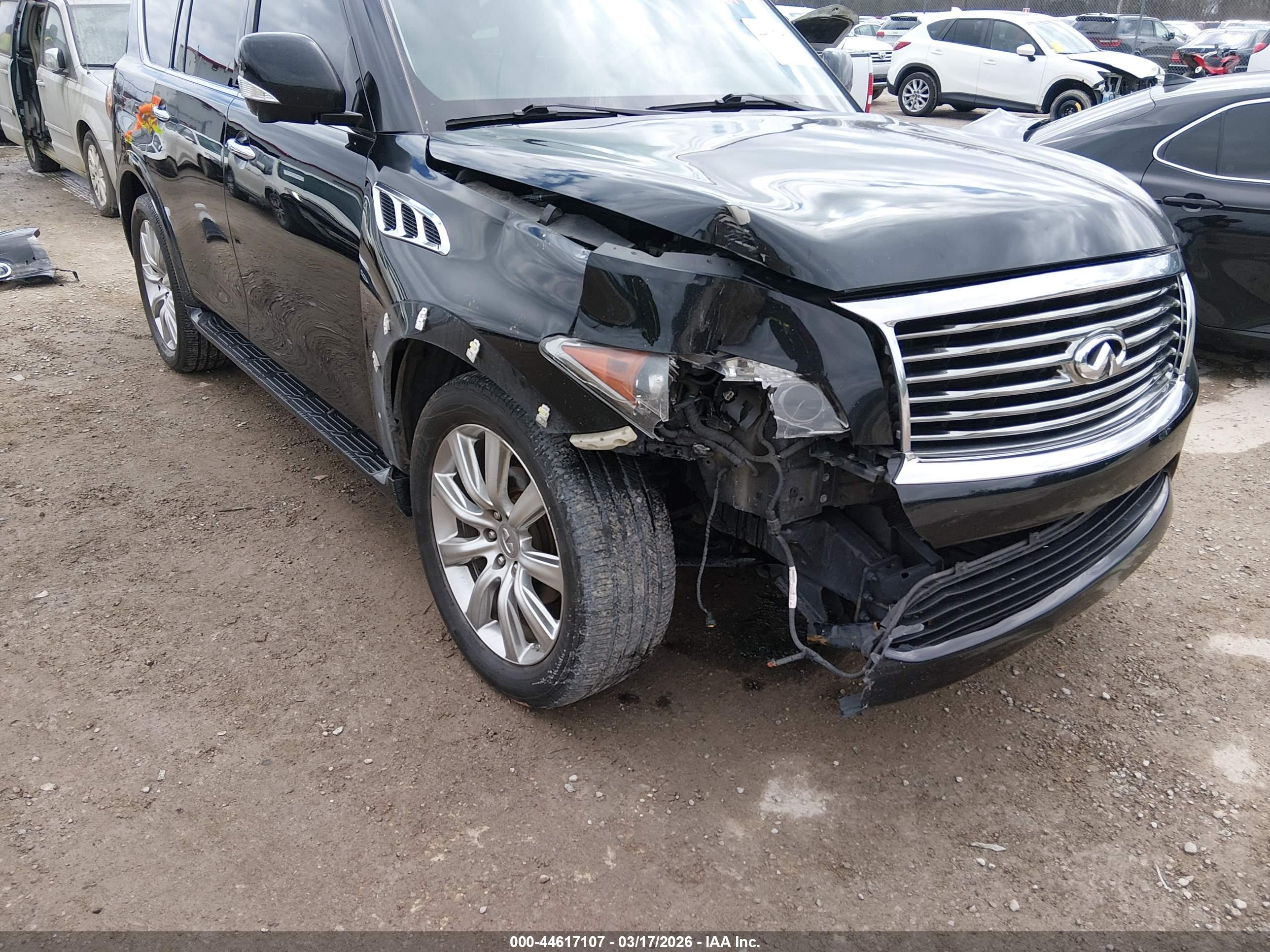 INFINITI QX56 image 6