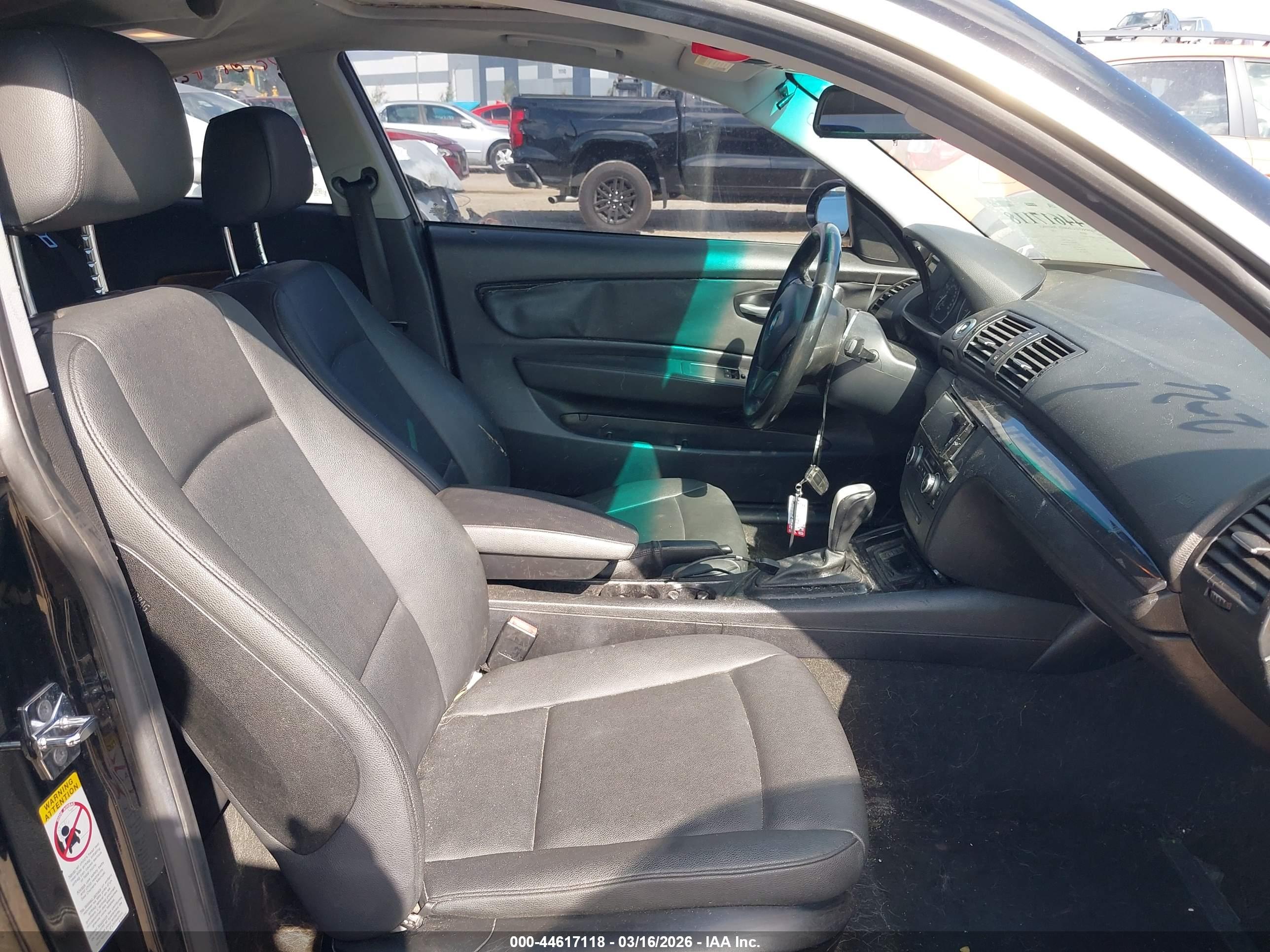 BMW 128I image 5