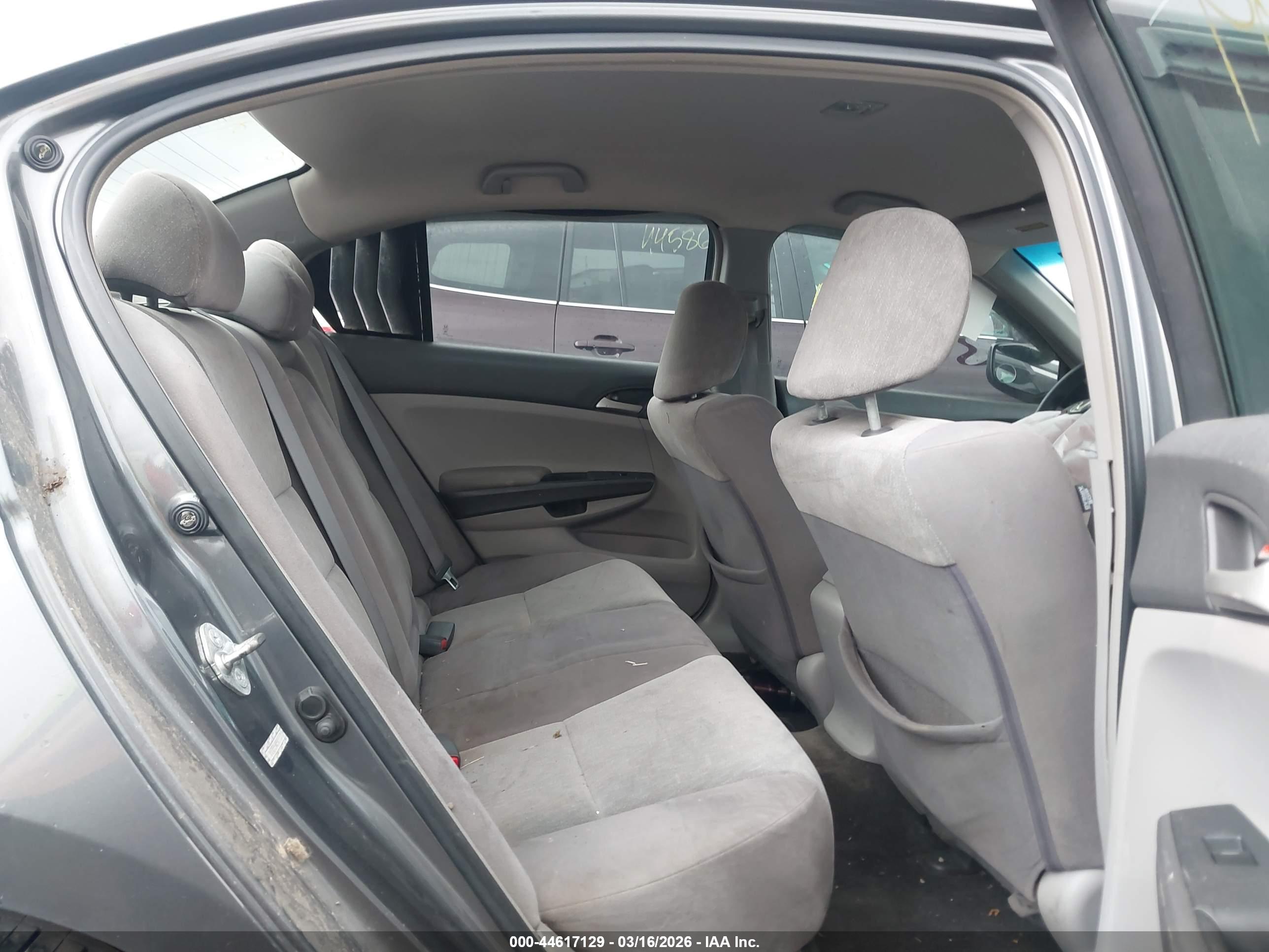 HONDA ACCORD image 8