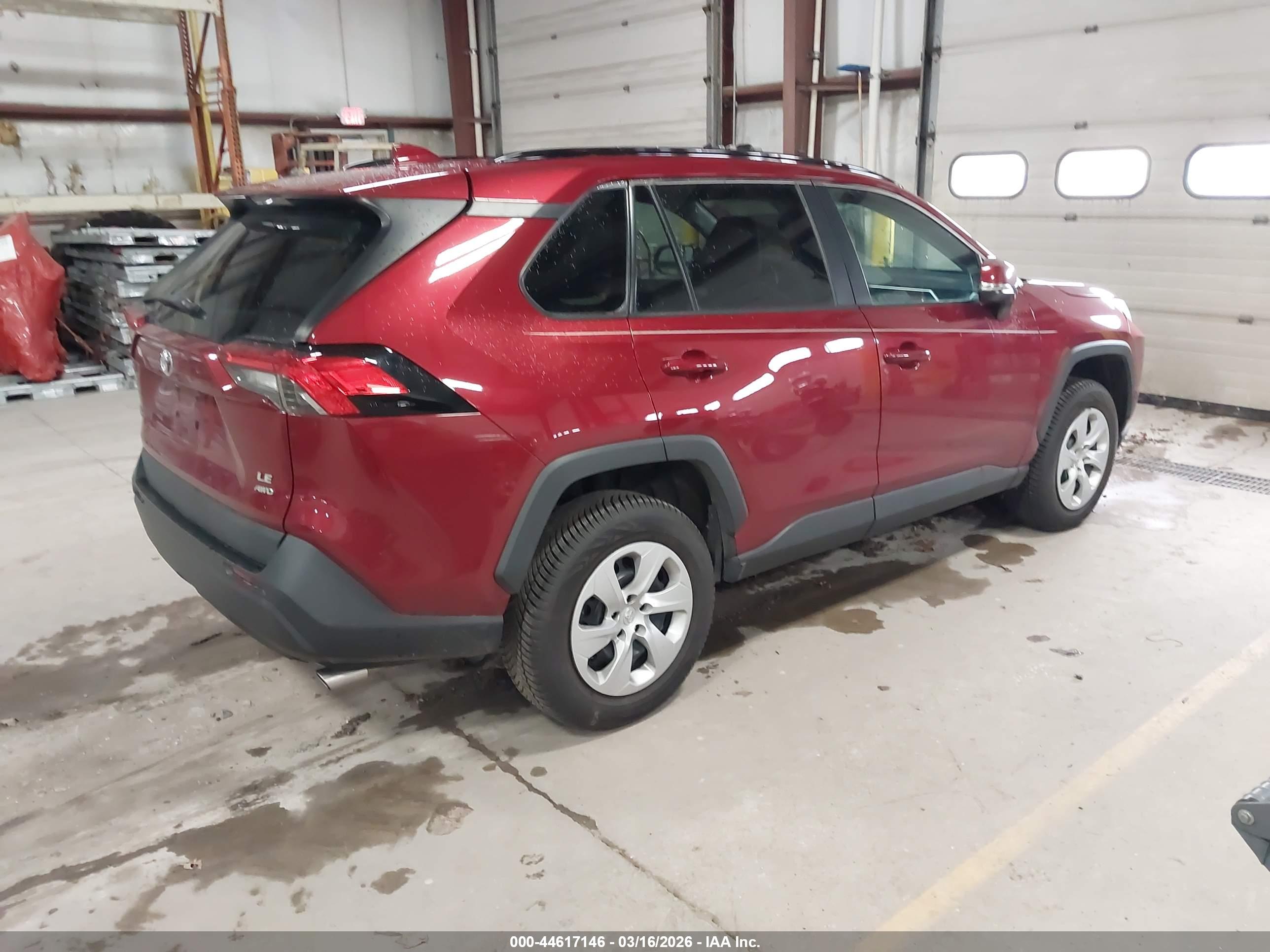 TOYOTA RAV4 image 4