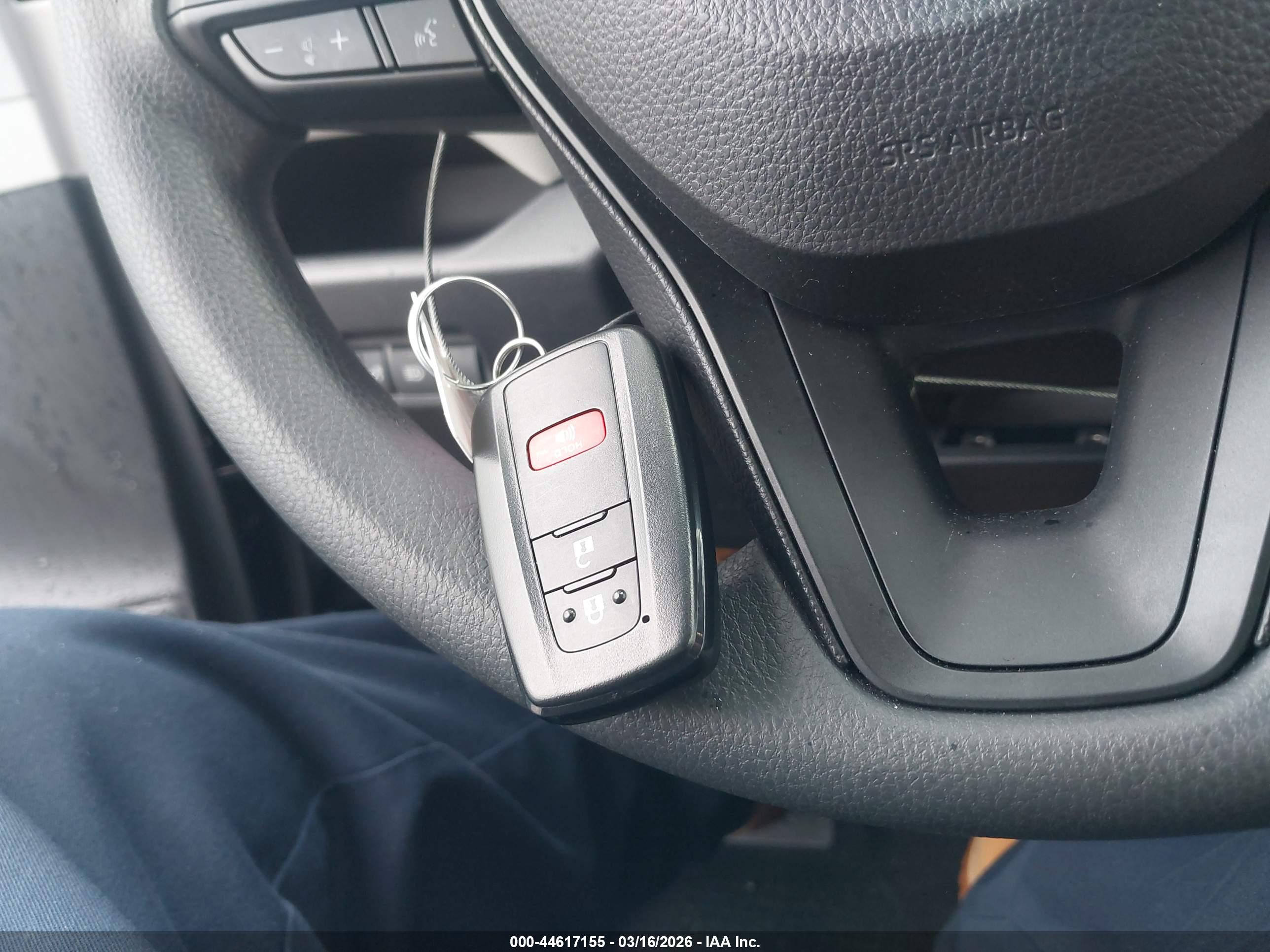 TOYOTA RAV4 image 11
