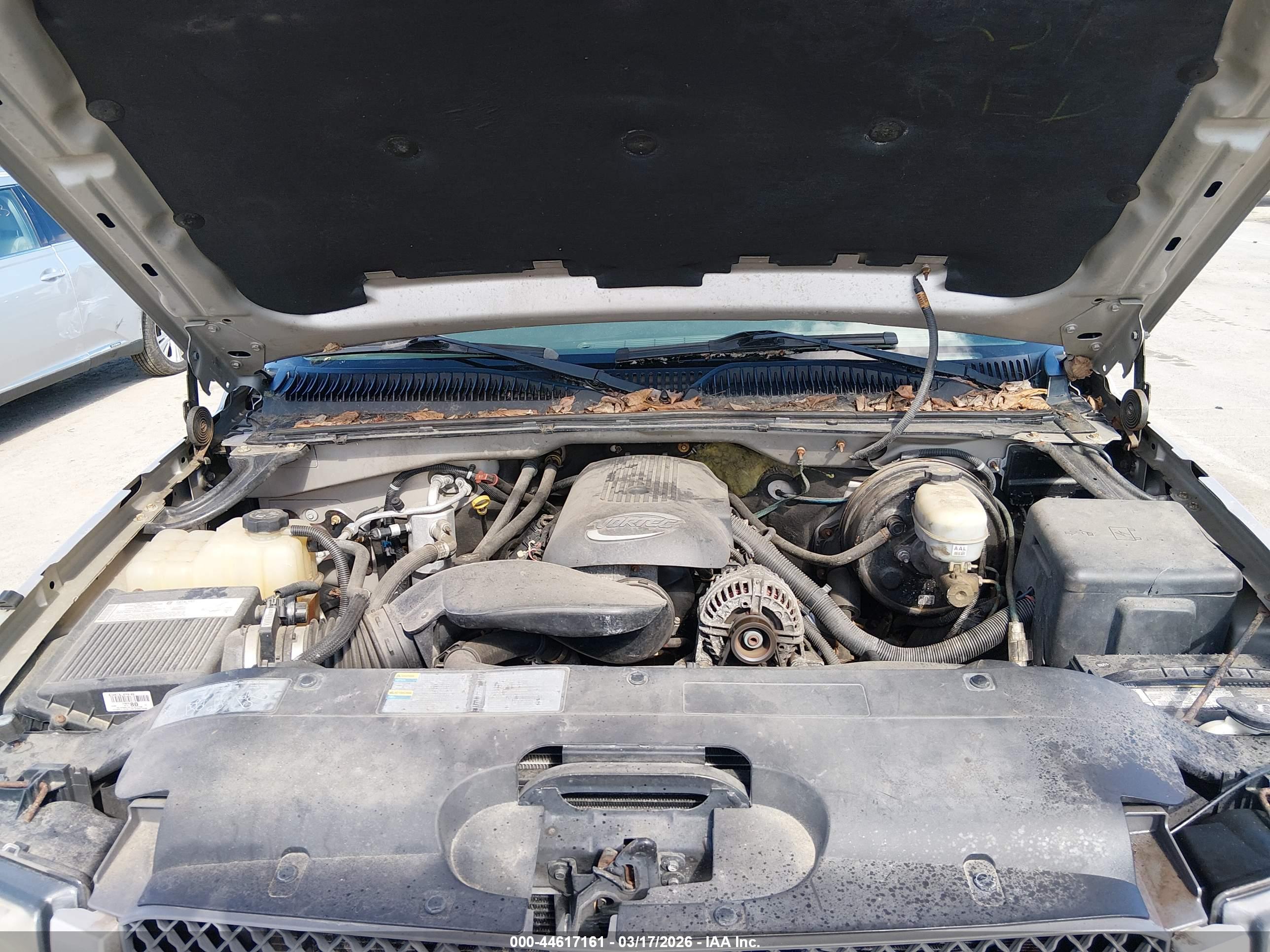 CHEVROLET SILVERADO image 10