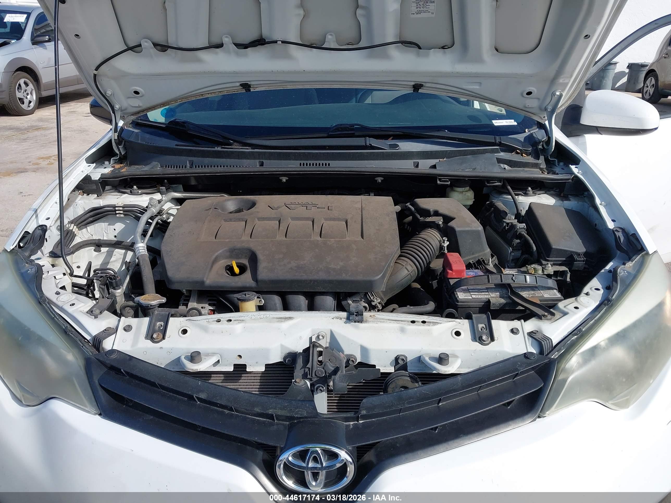 TOYOTA COROLLA image 10