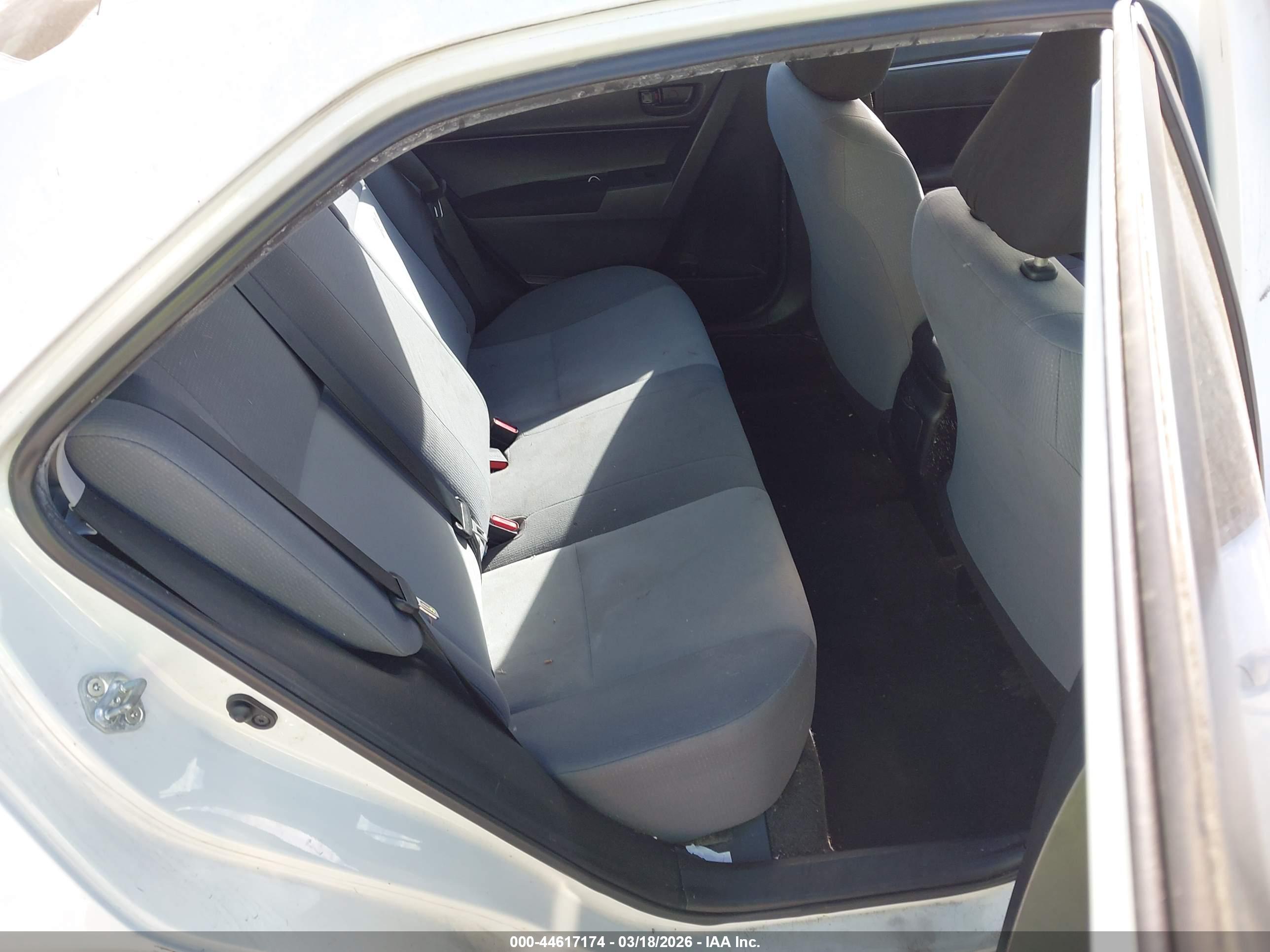 TOYOTA COROLLA image 8