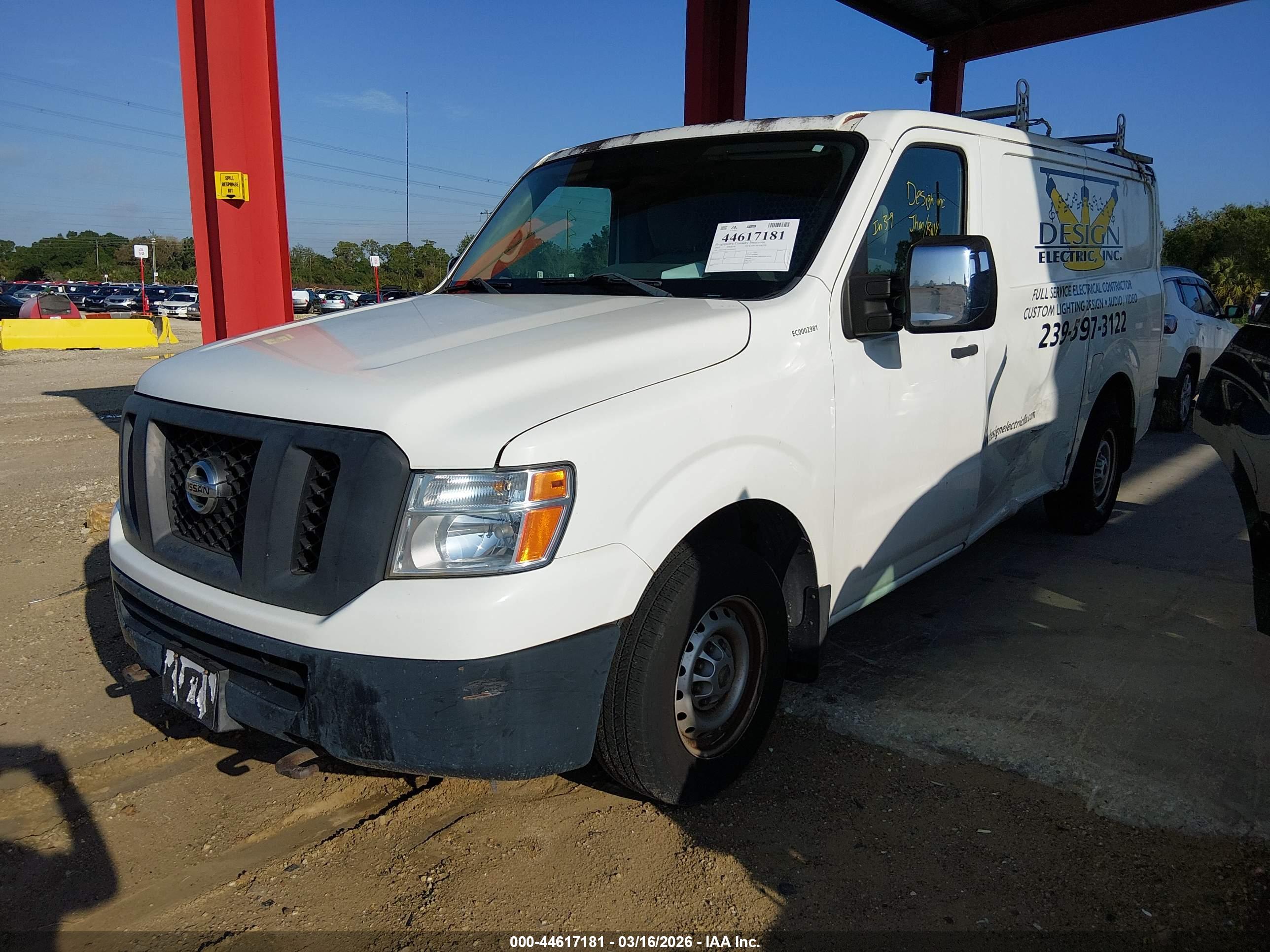 NISSAN NV image 2
