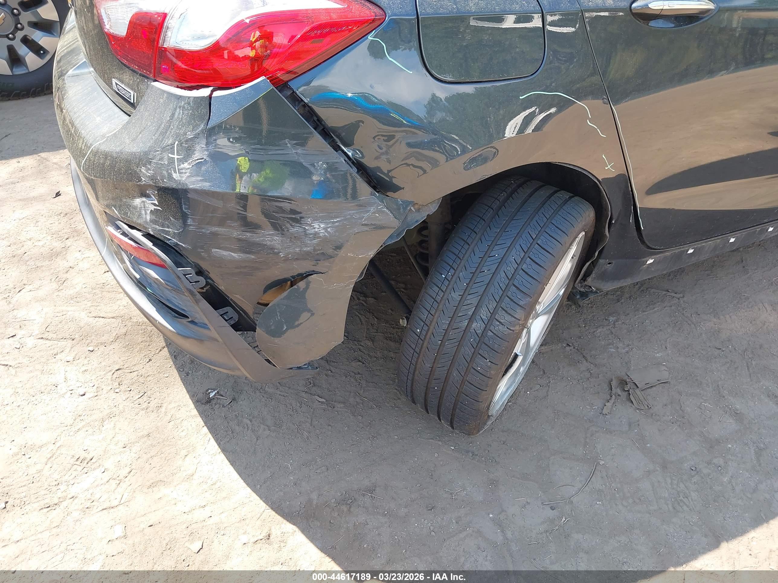 CHEVROLET CRUZE image 6