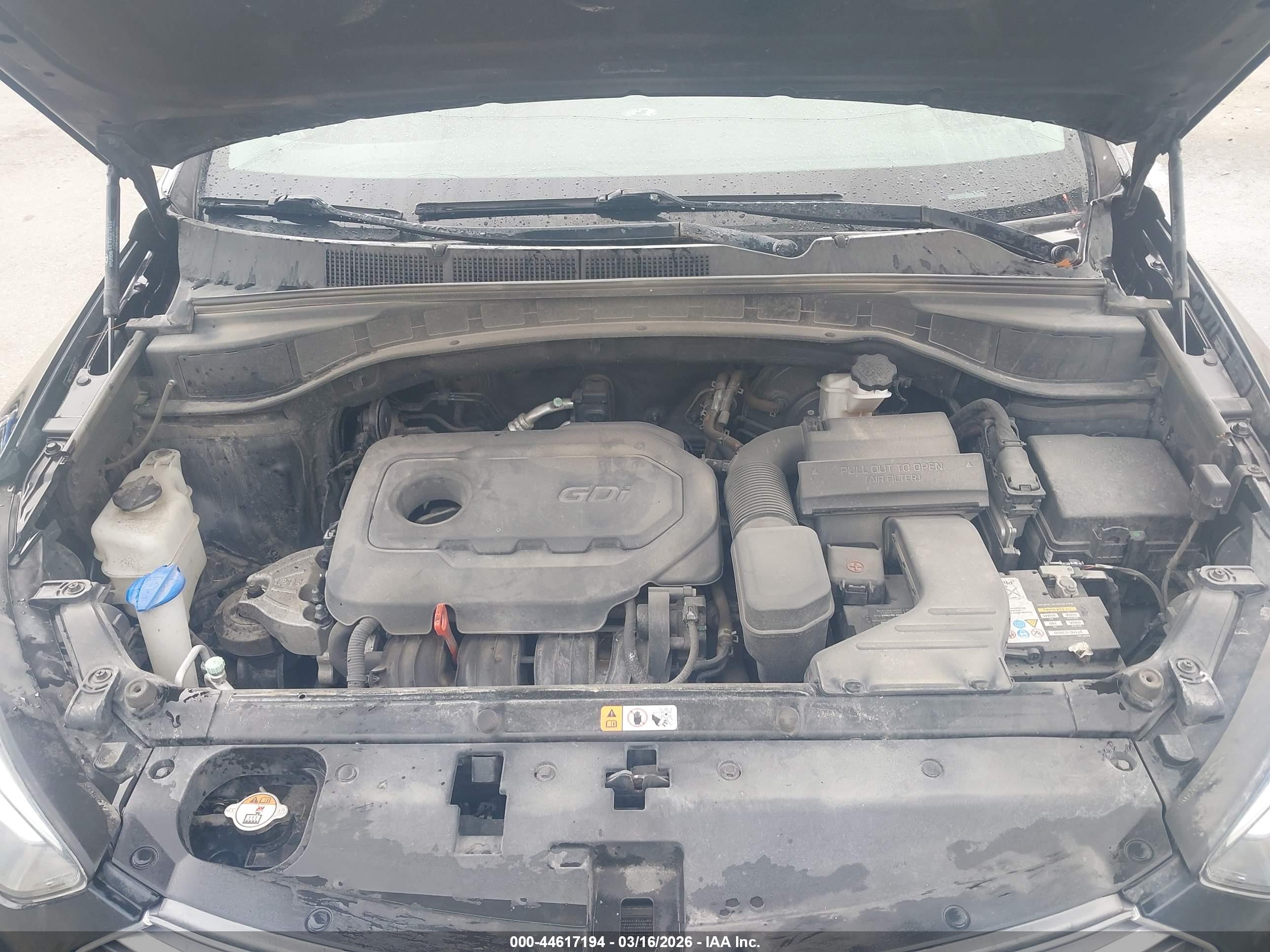HYUNDAI SANTA image 10