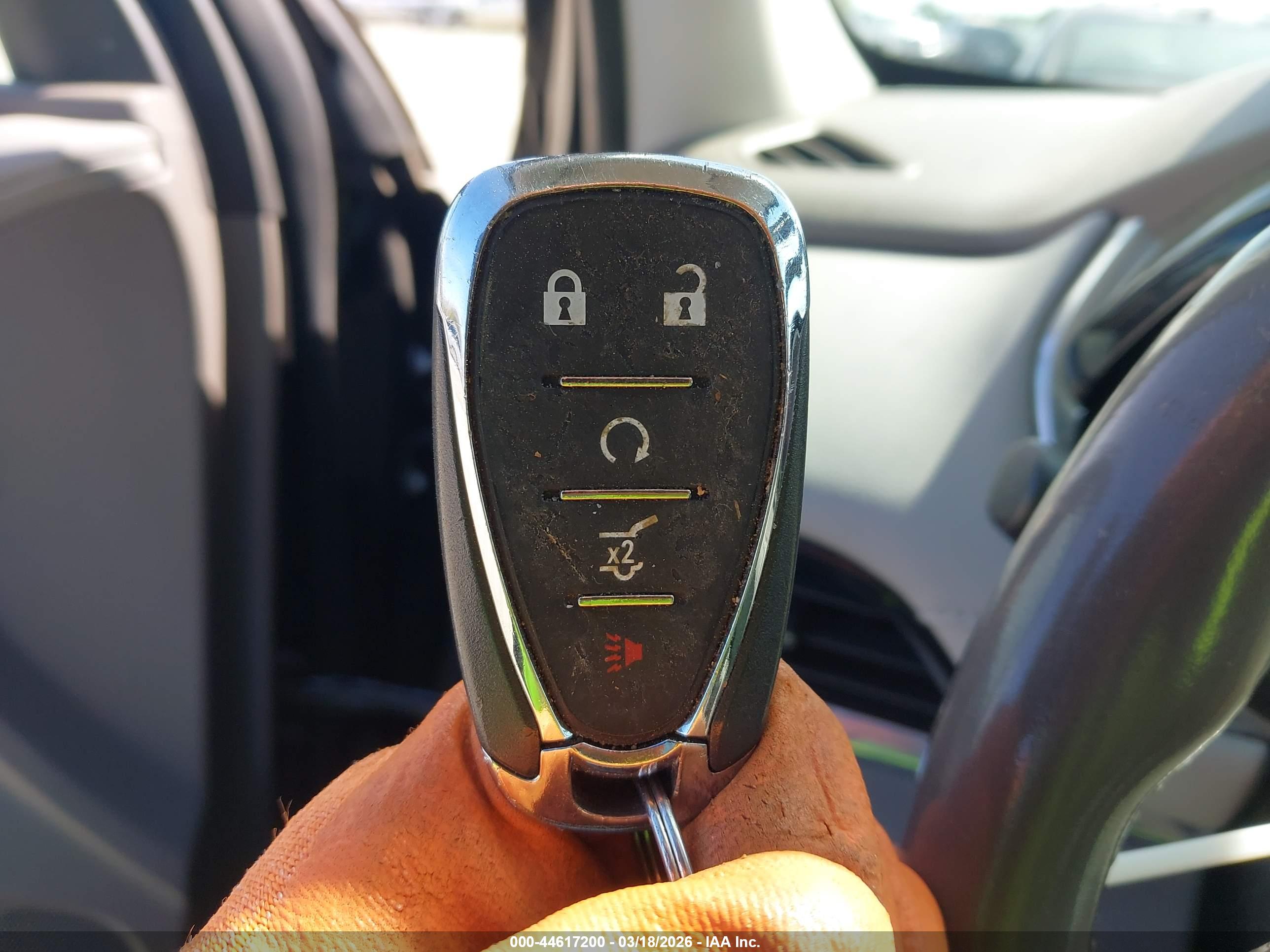CHEVROLET TRAVERSE image 11