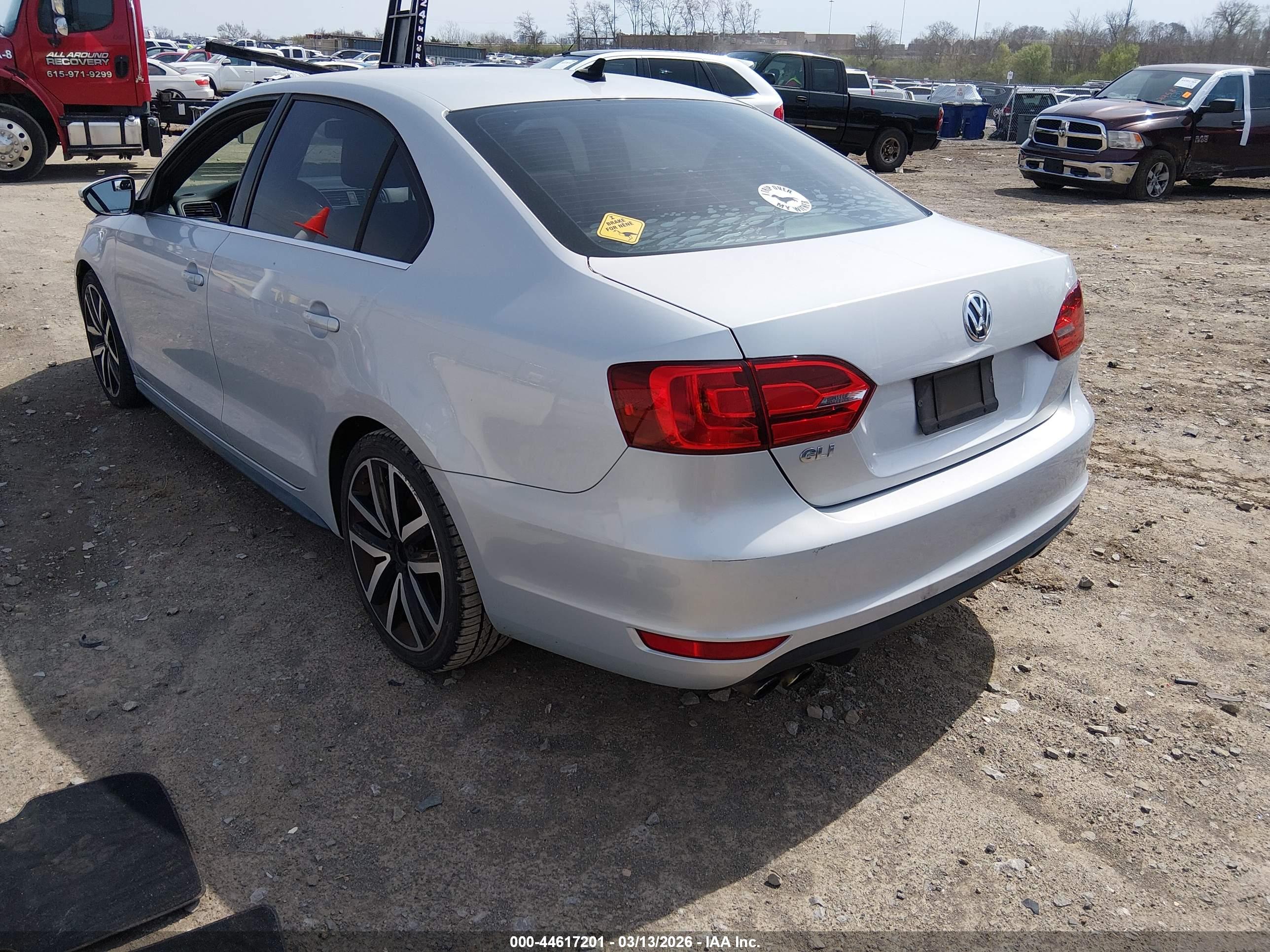 VOLKSWAGEN JETTA image 3