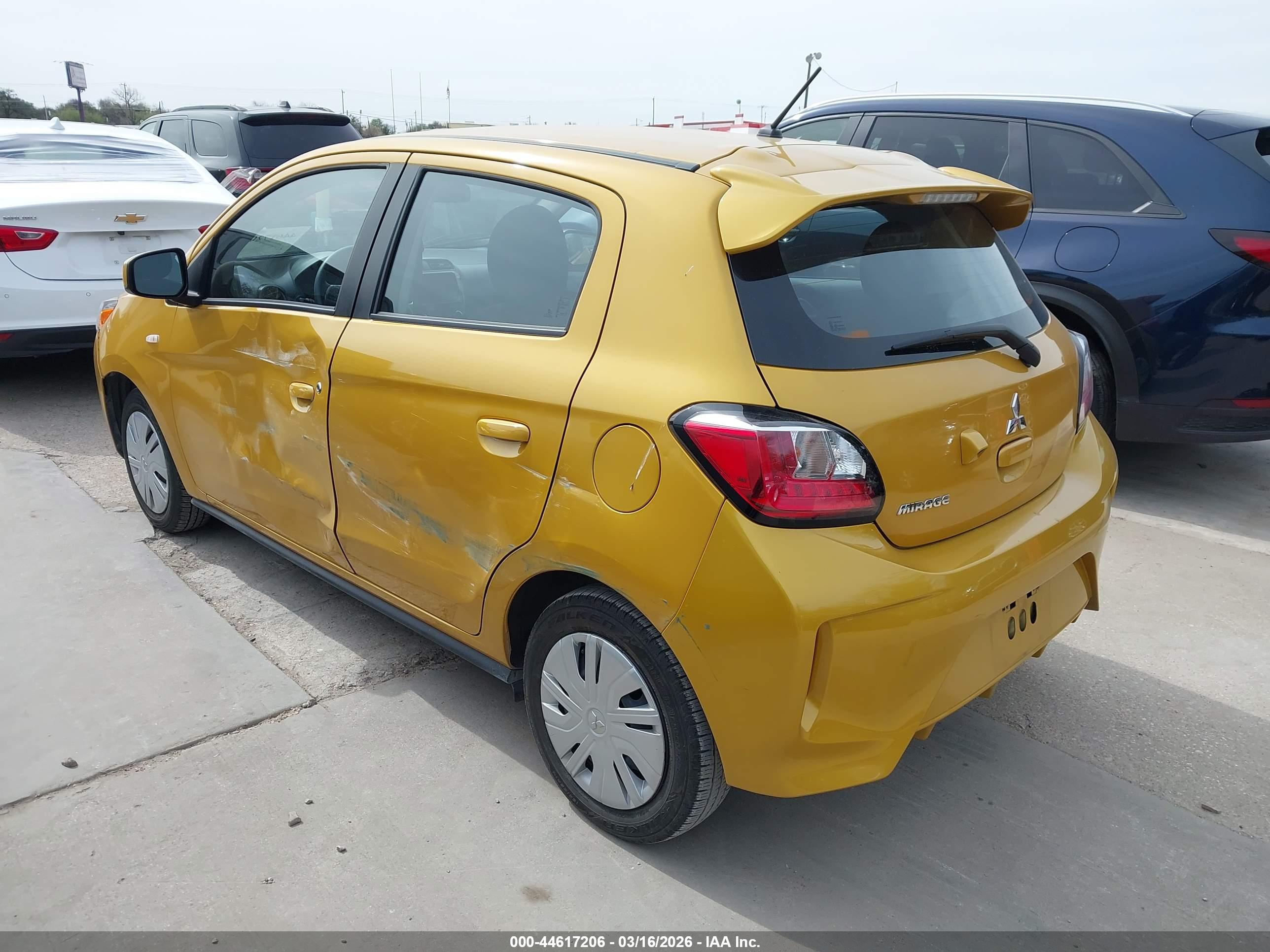MITSUBISHI MIRAGE image 3
