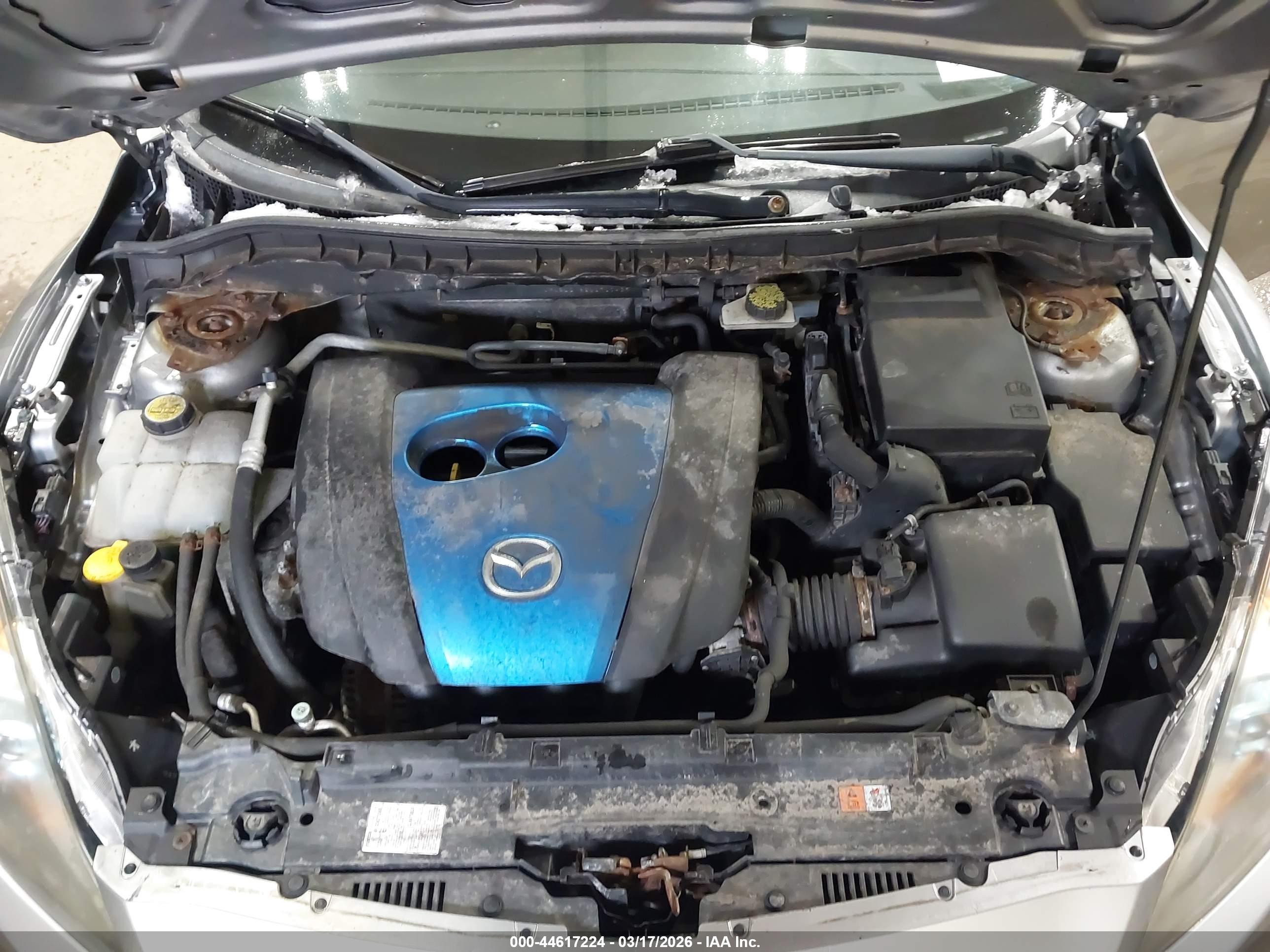 MAZDA MAZDA3 image 10