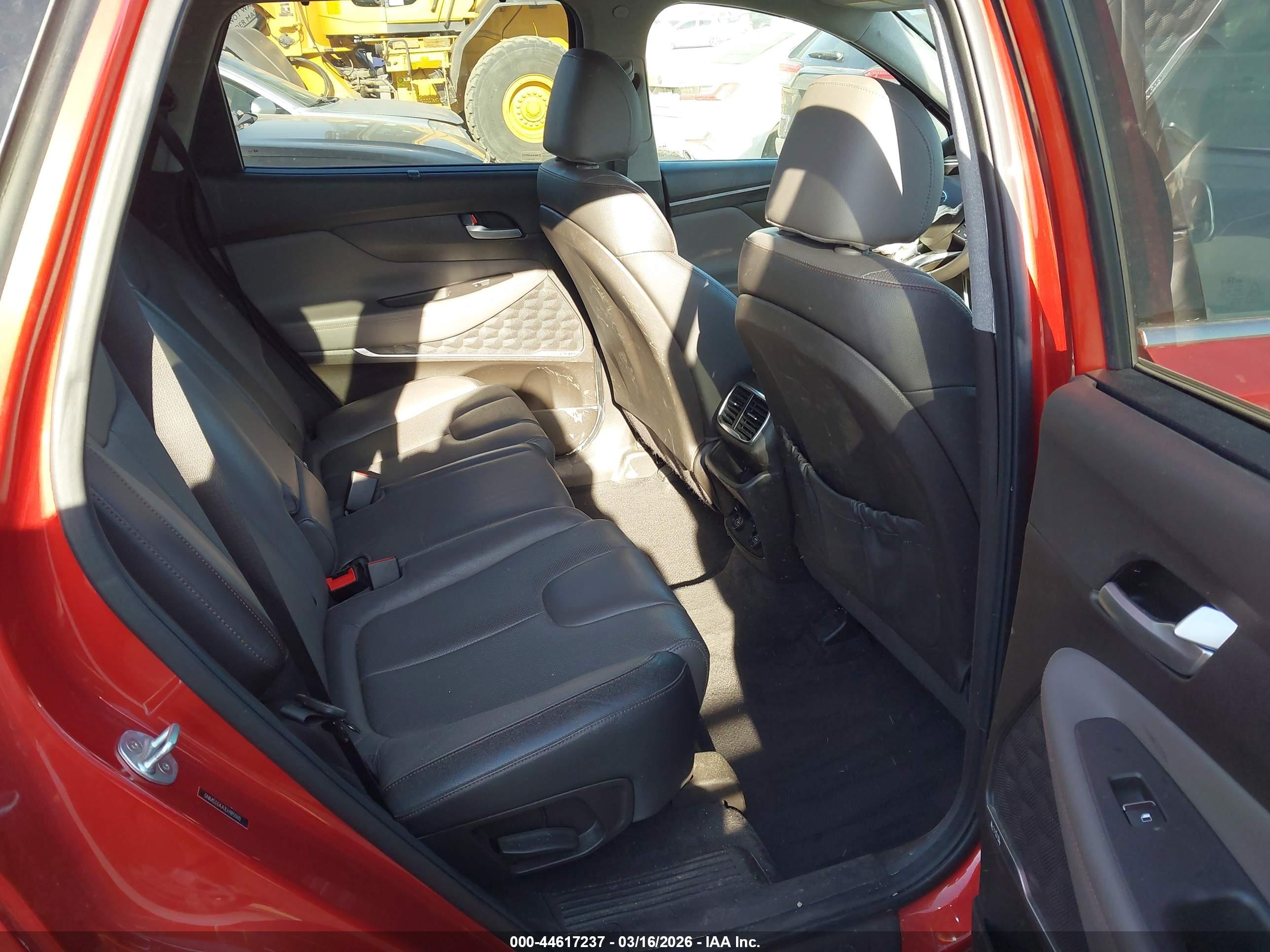 HYUNDAI SANTA image 8