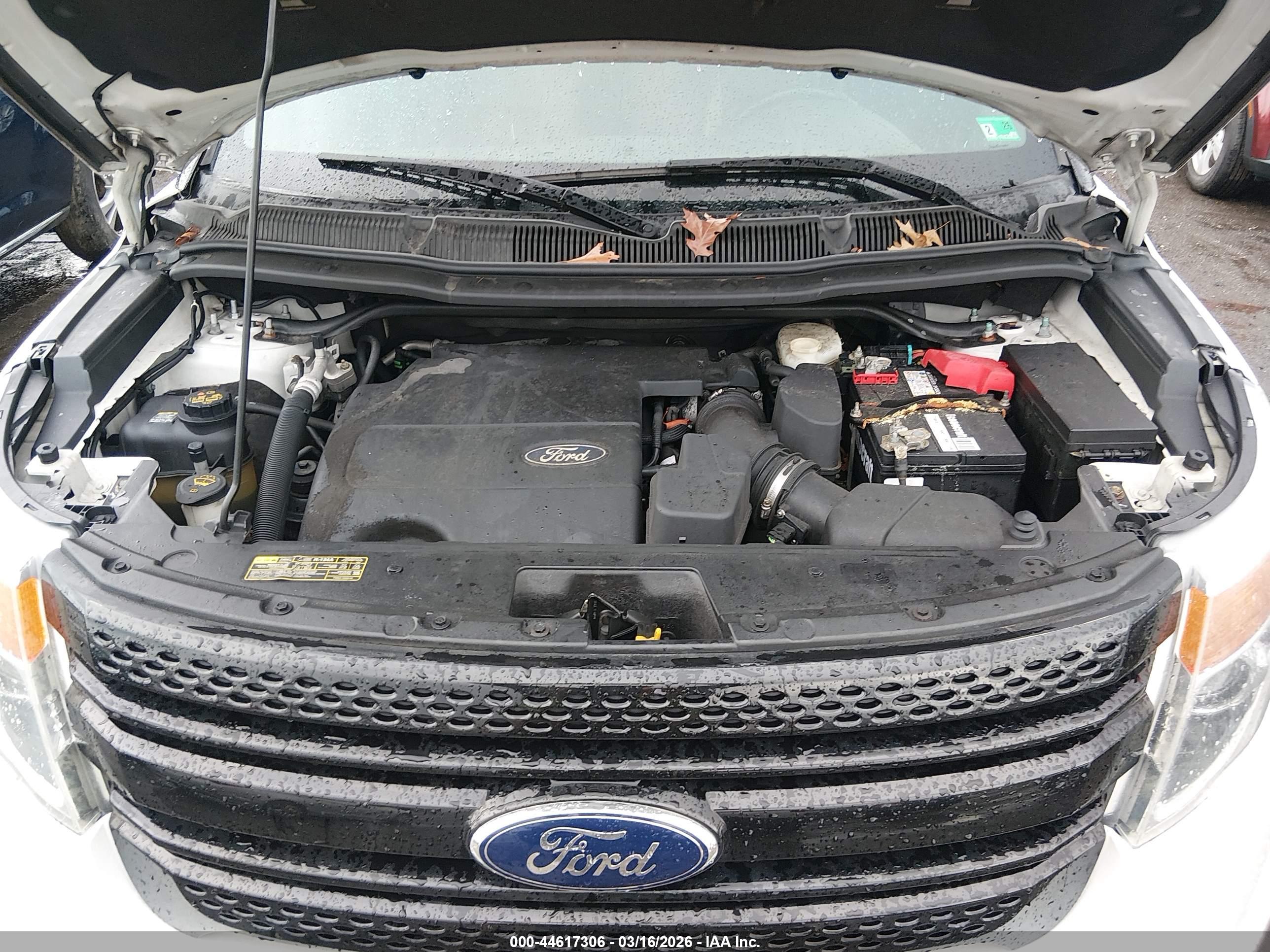 FORD EXPLORER image 10