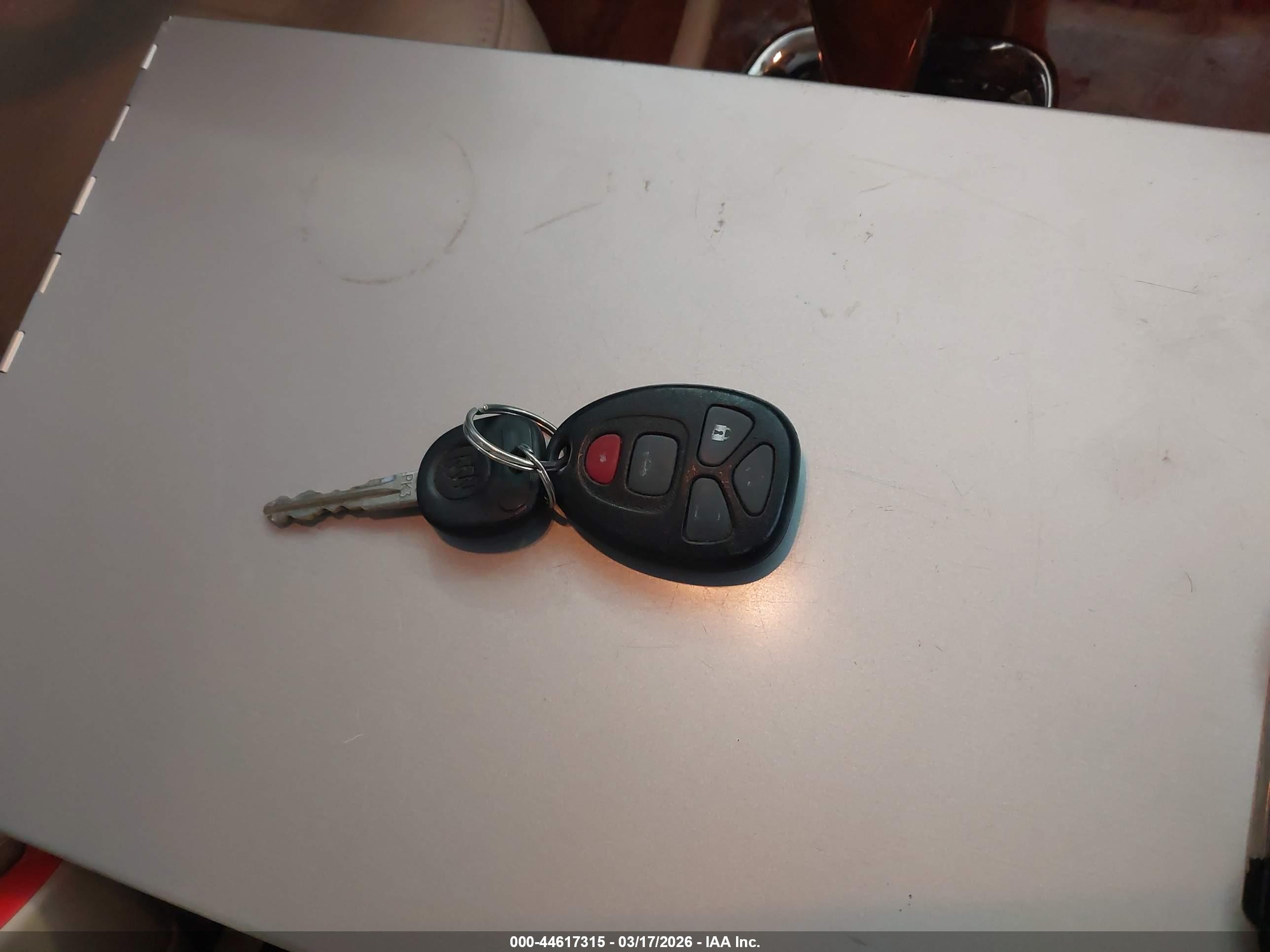 BUICK LACROSSE image 11