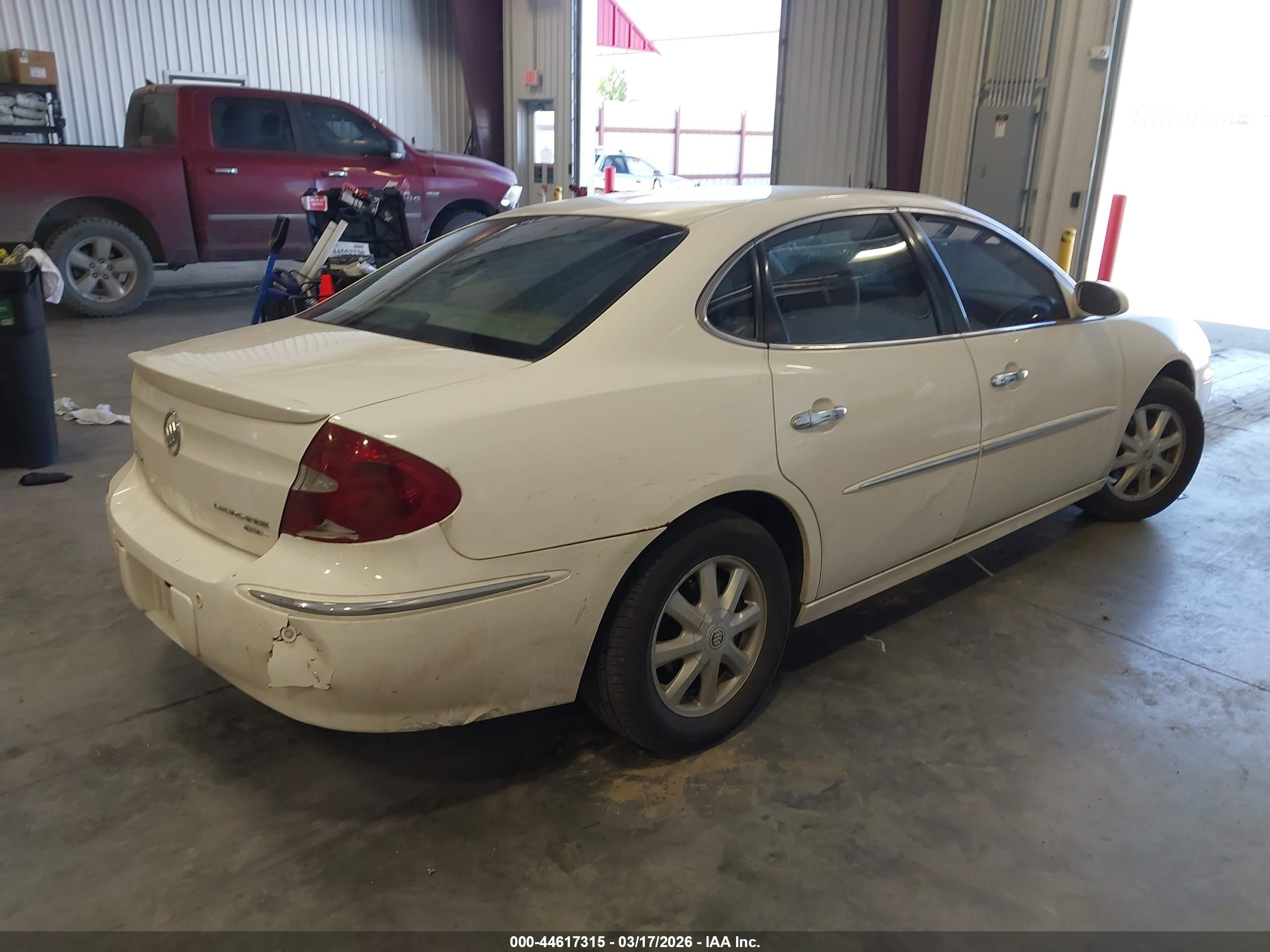 BUICK LACROSSE image 4